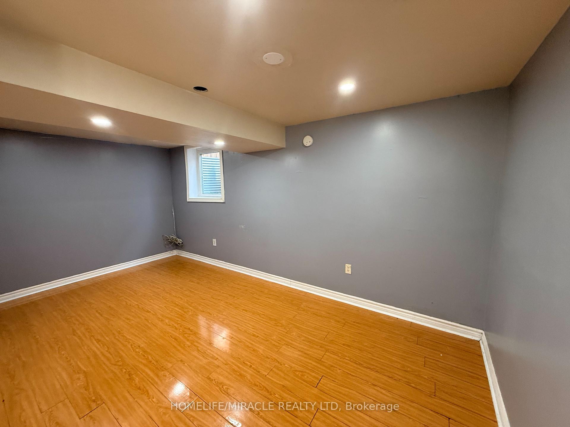 Photo 21 of 1 Hudson Drive, Brampton, Fletcher's West — HOMEH