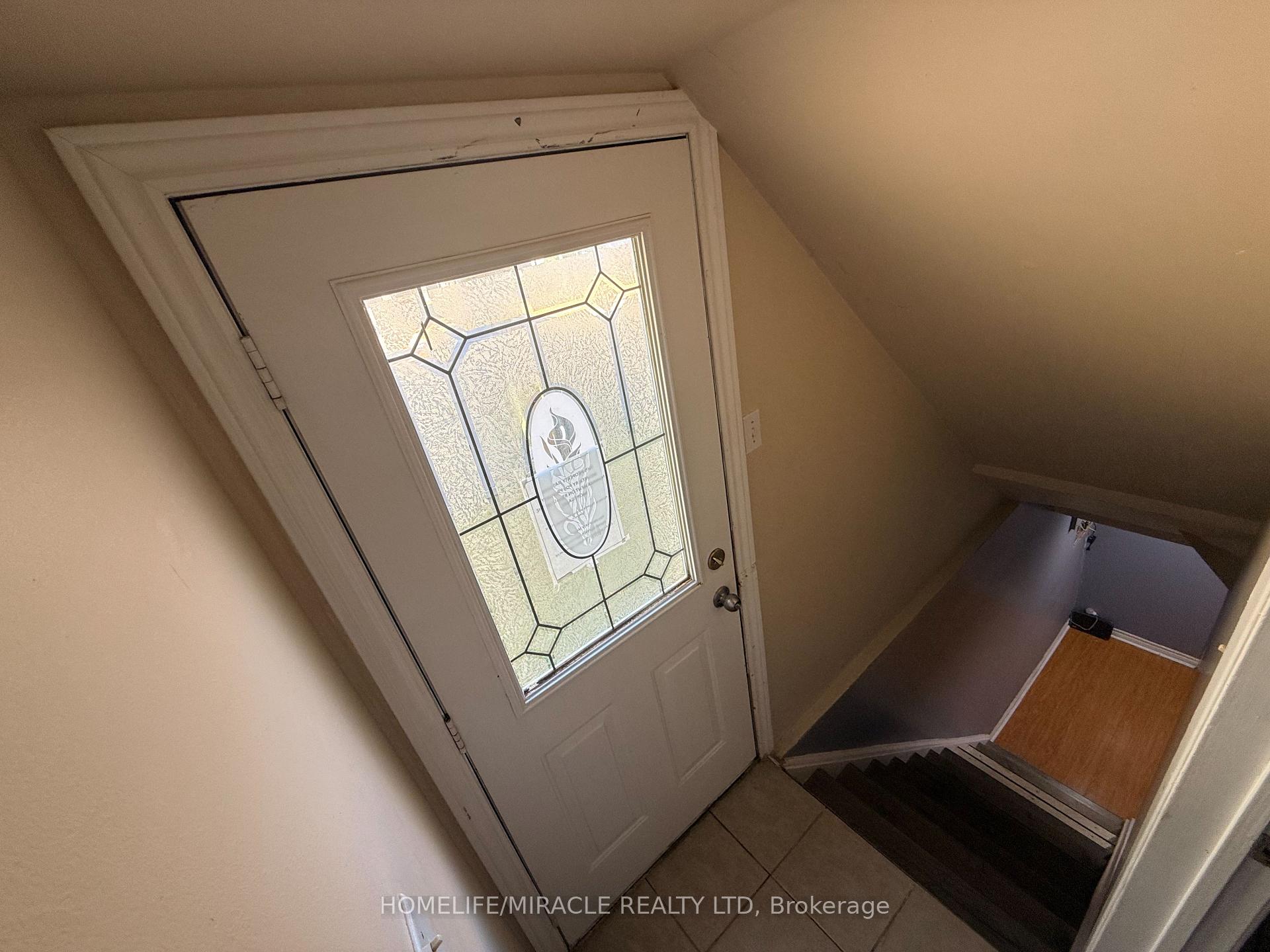 Photo 23 of 1 Hudson Drive, Brampton, Fletcher's West — HOMEH