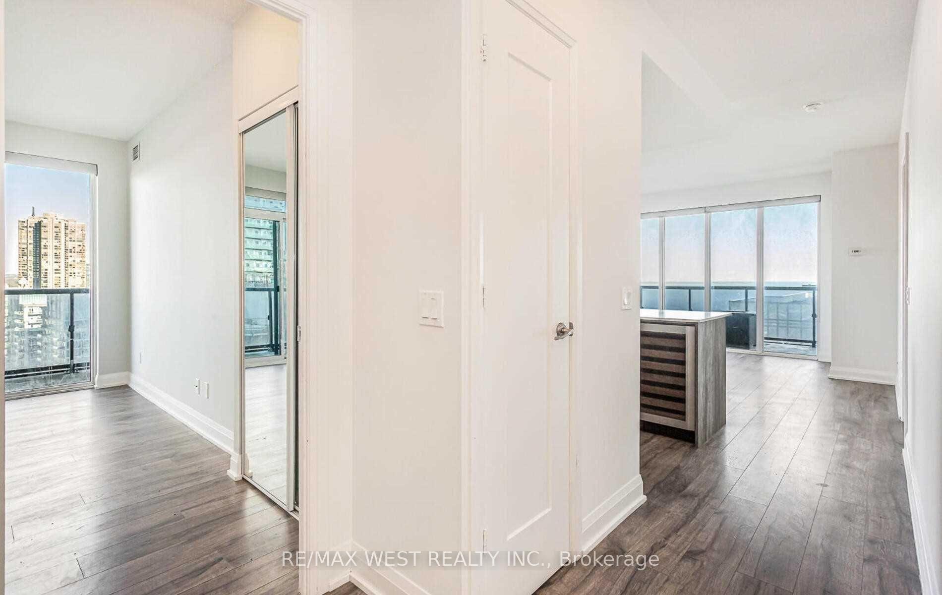 Photo 9 of Unit 1901, 56 Annie Craig Drive, Etobicoke, Mimico — HOMEH