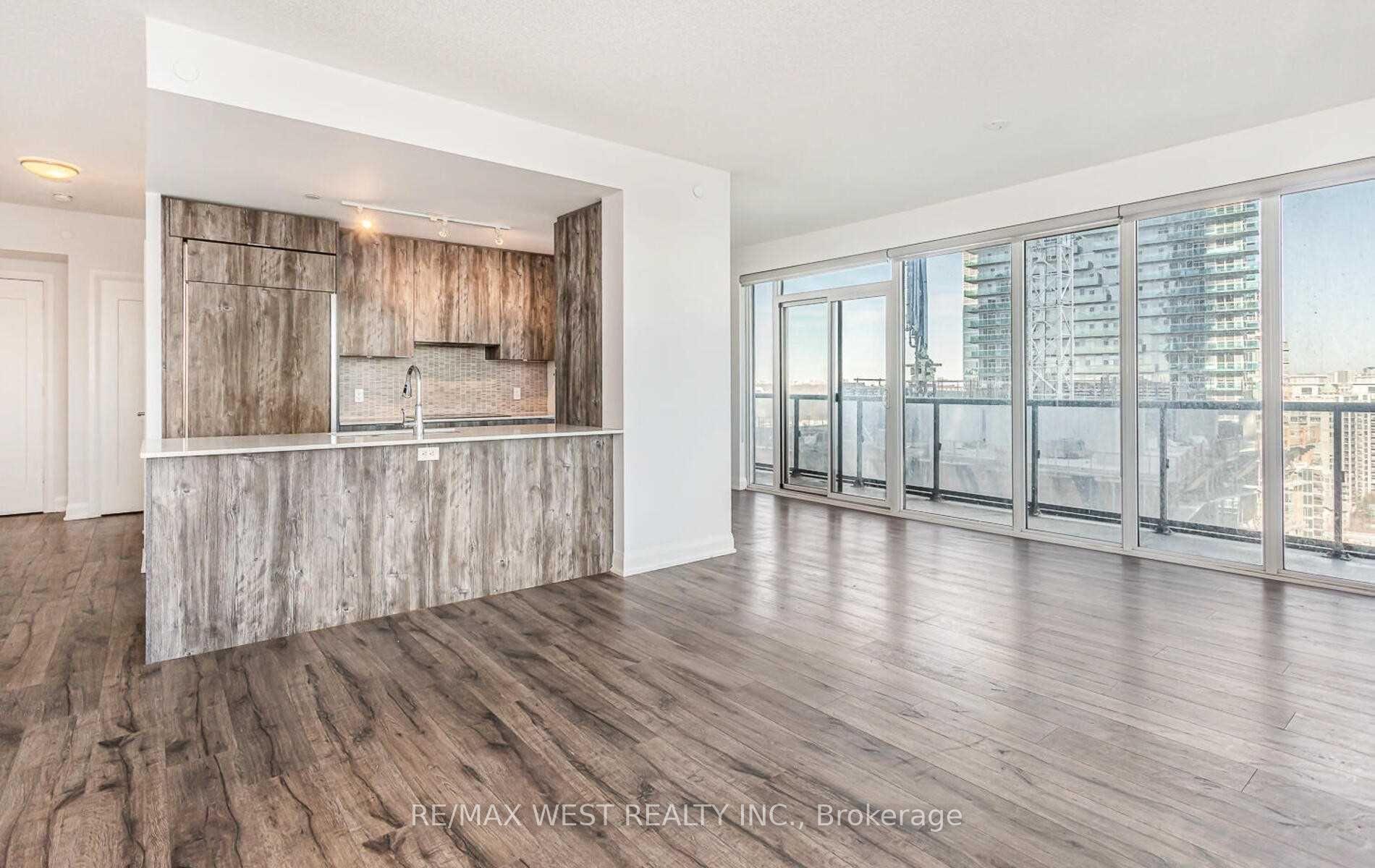 Photo 13 of Unit 1901, 56 Annie Craig Drive, Etobicoke, Mimico — HOMEH