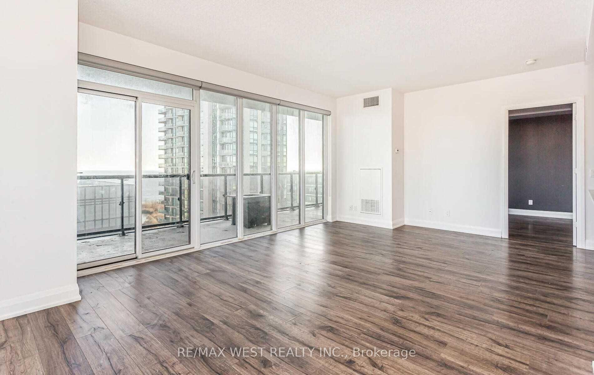 Photo 16 of Unit 1901, 56 Annie Craig Drive, Etobicoke, Mimico — HOMEH