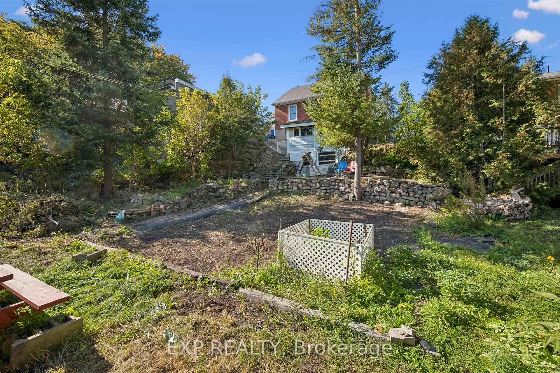 Photo 34 of 191 Grove Street, Guelph, St. George's — HOMEH