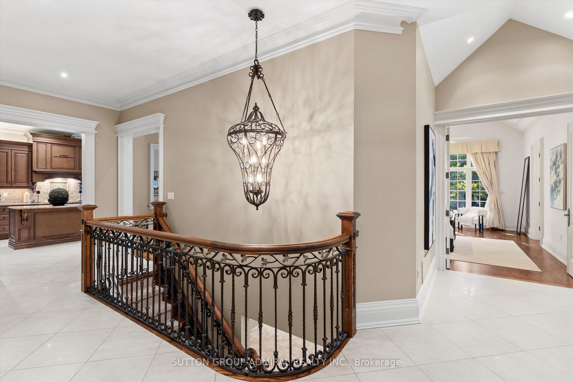 Photo 12 of 155 Cooks Mill Crescent, Vaughan, Patterson — HOMEH