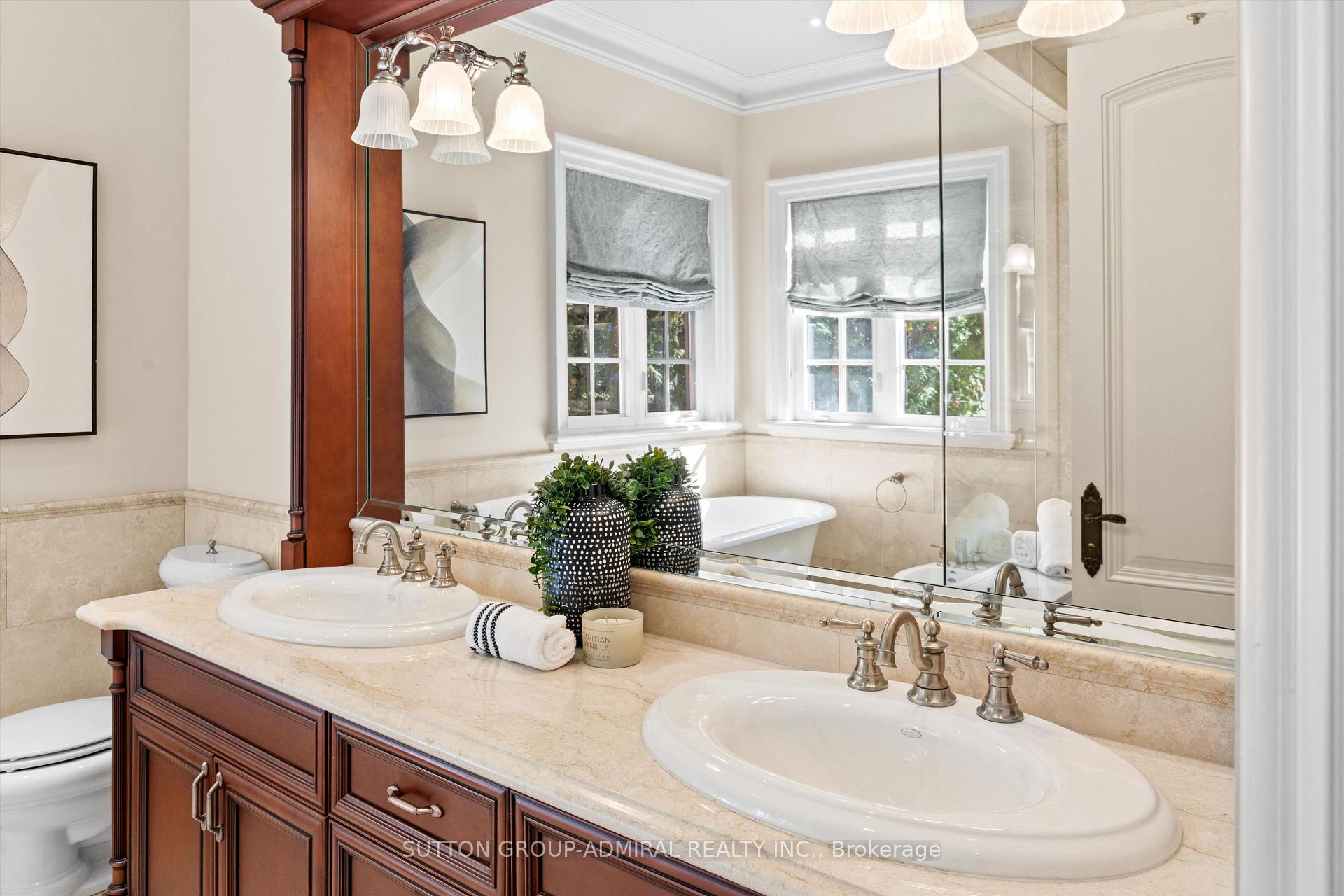 Photo 15 of 155 Cooks Mill Crescent, Vaughan, Patterson — HOMEH