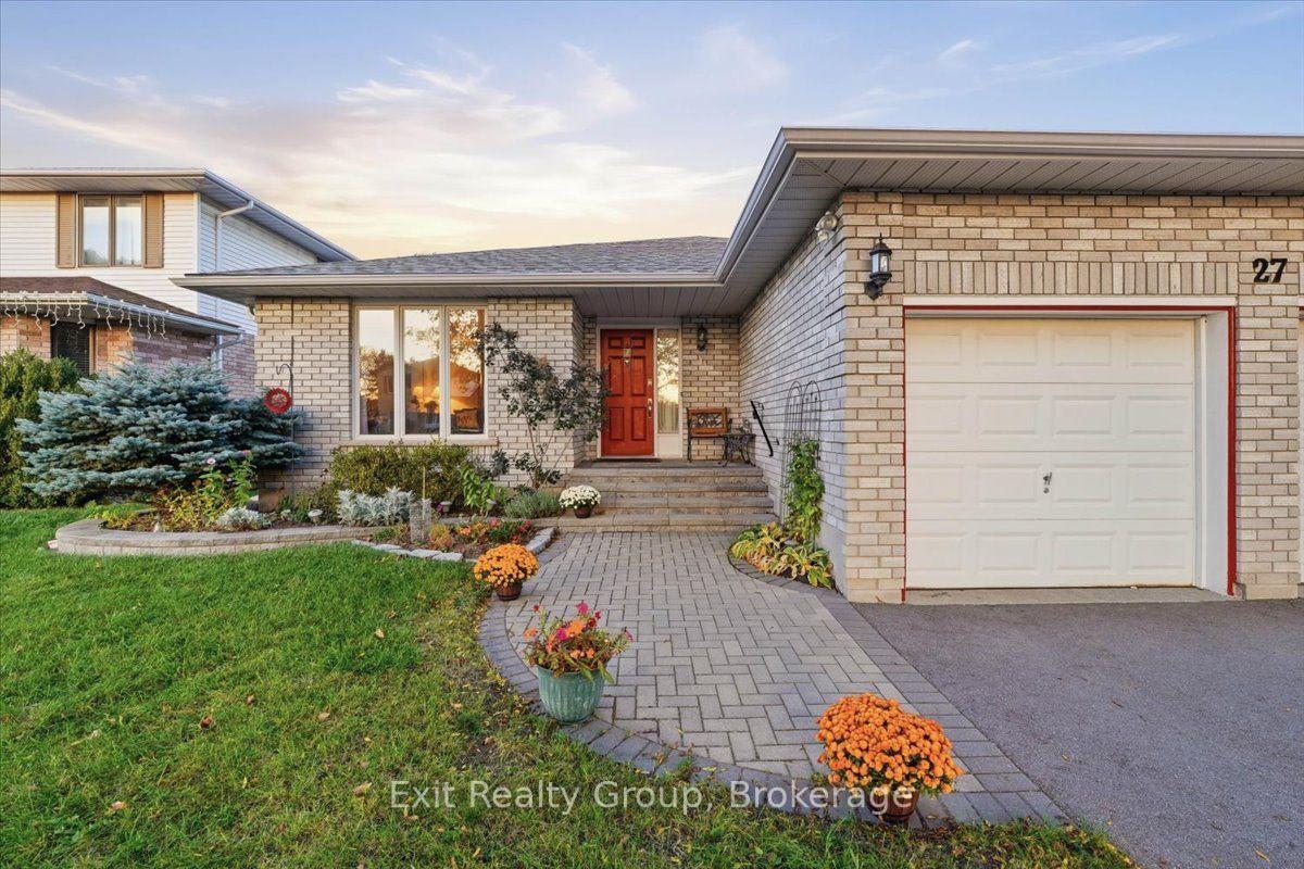 Photo 3 of 27 Dungannon Drive, Belleville, Belleville Ward — HOMEH