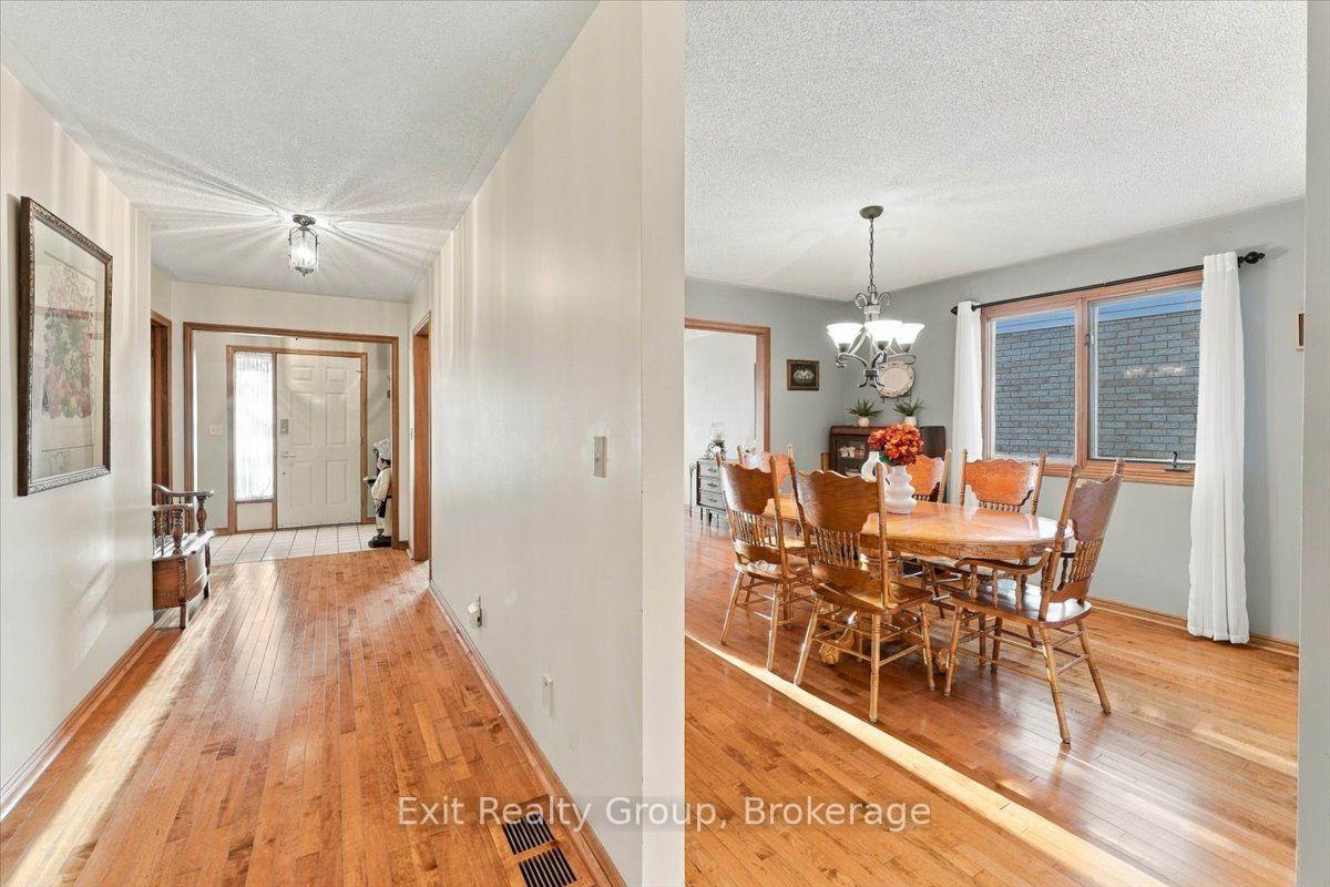 Photo 6 of 27 Dungannon Drive, Belleville, Belleville Ward — HOMEH