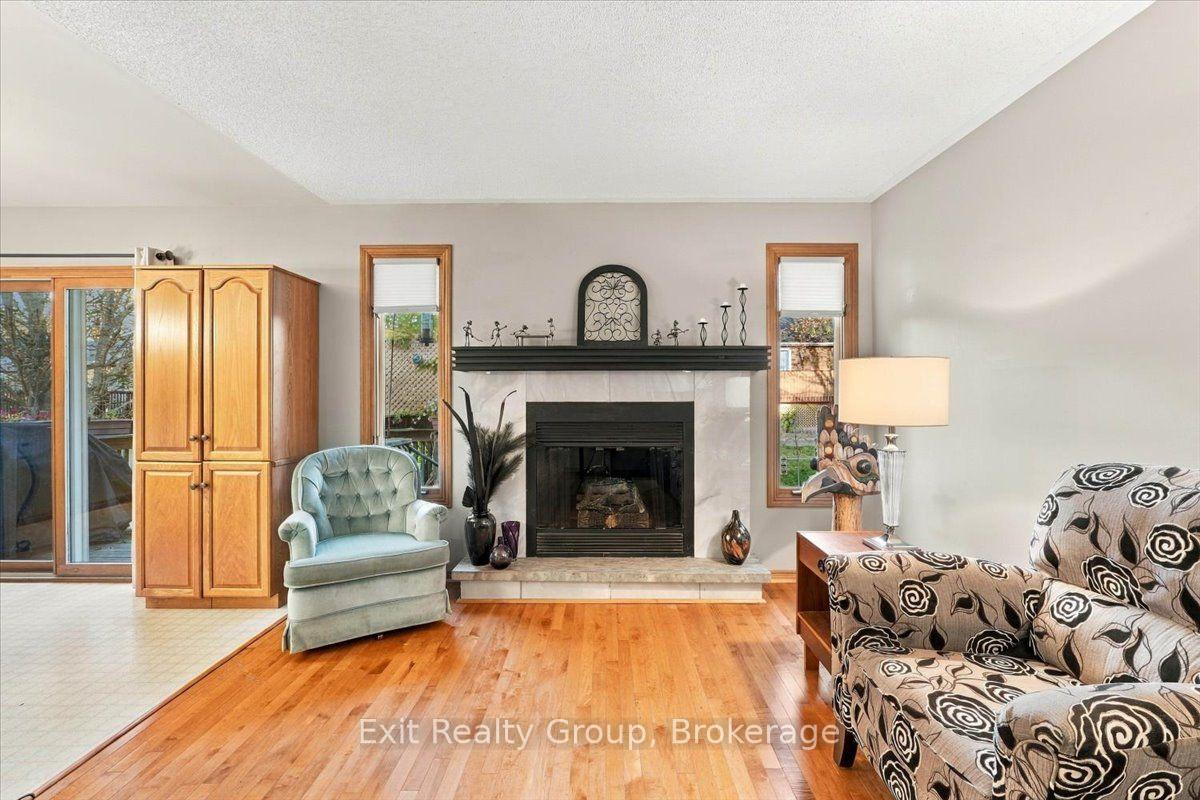 Photo 16 of 27 Dungannon Drive, Belleville, Belleville Ward — HOMEH