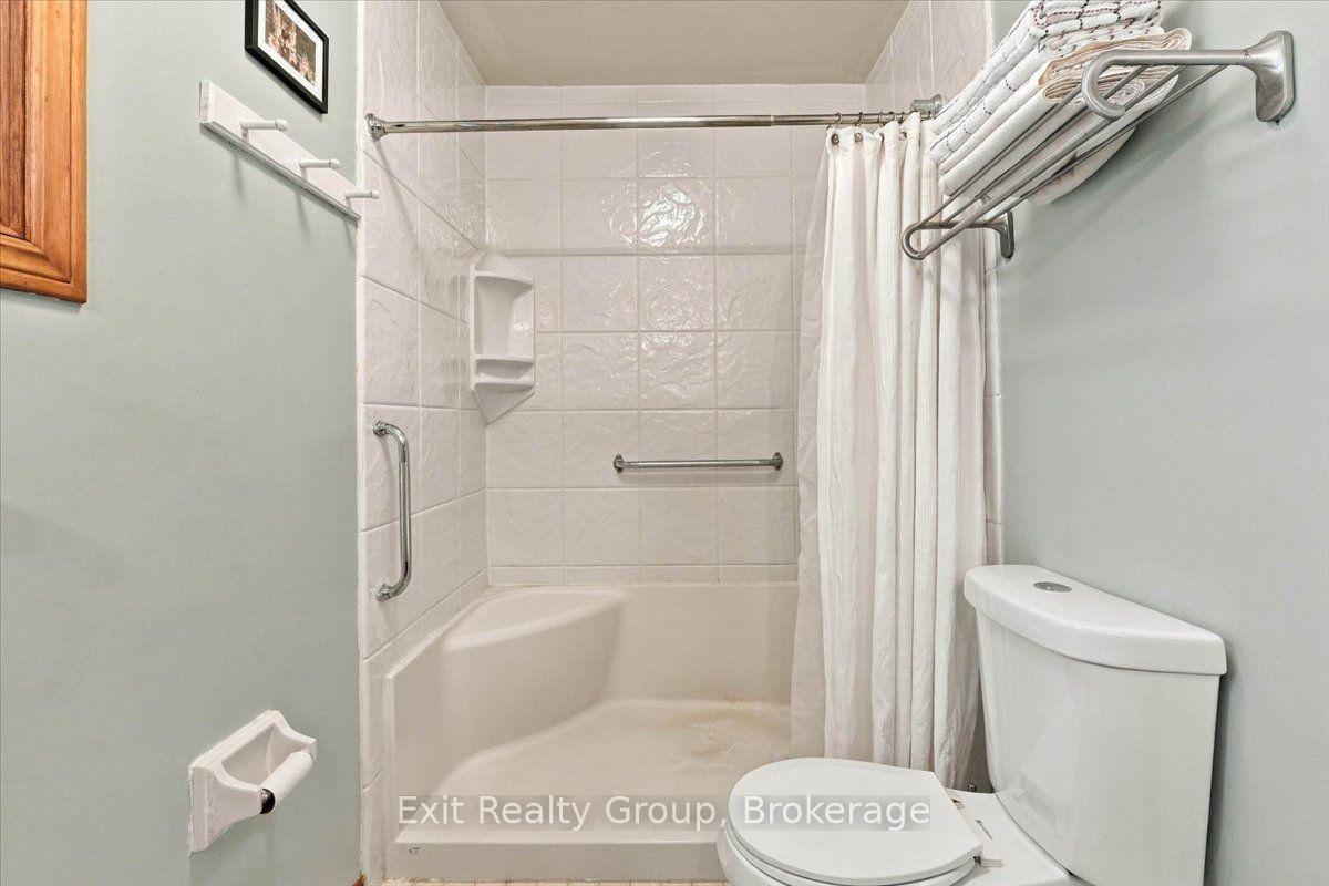 Photo 23 of 27 Dungannon Drive, Belleville, Belleville Ward — HOMEH