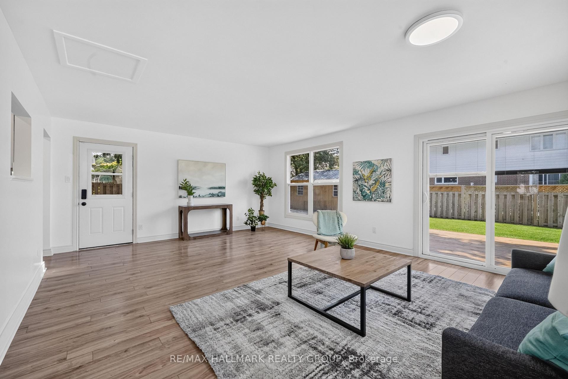 Photo 15 of 612 Clancy Street, Ottawa, Beacon Hill North — HOMEH