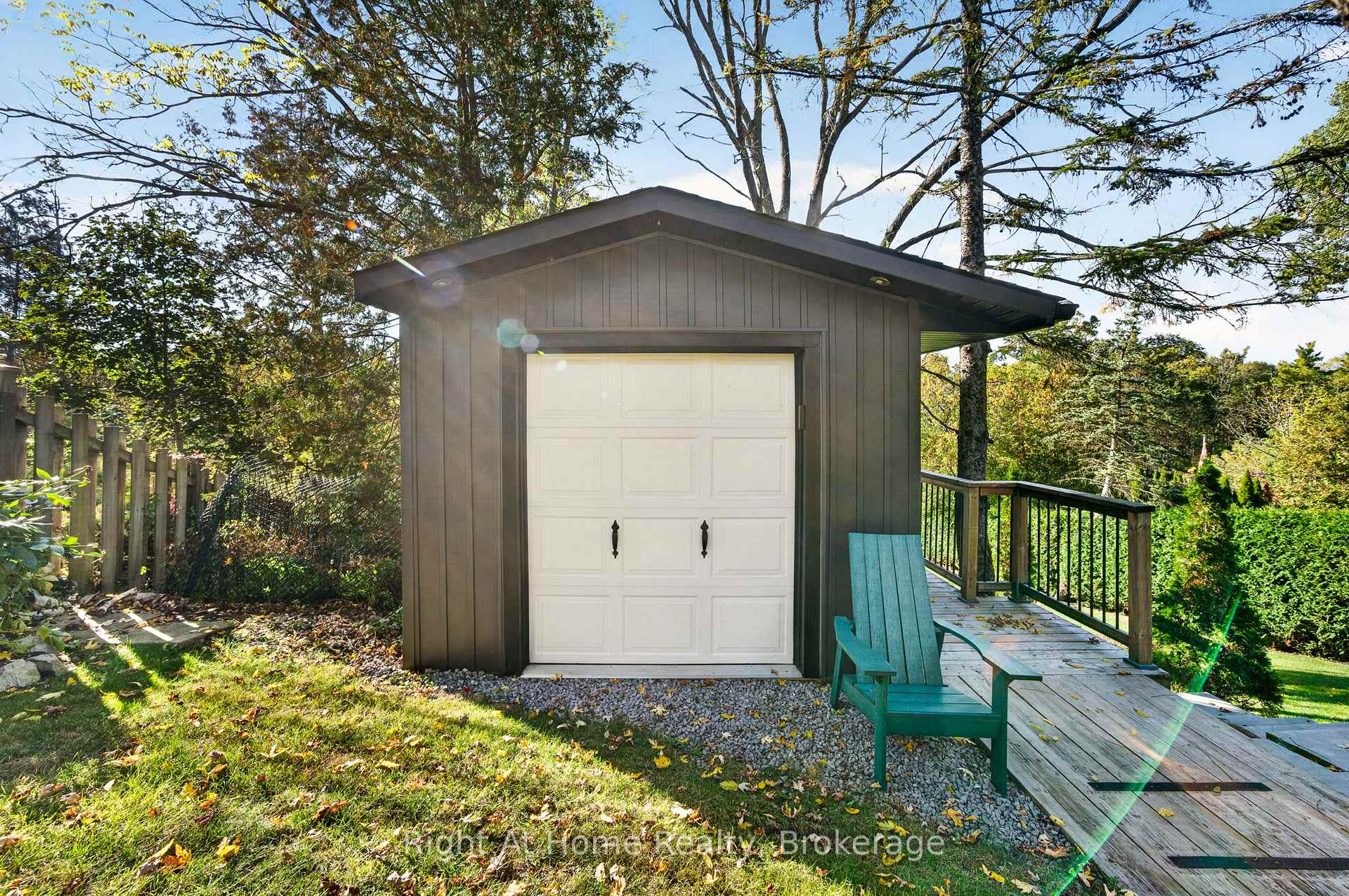 Photo 38 of 23 Laurendale Avenue, Hamilton, Waterdown — HOMEH