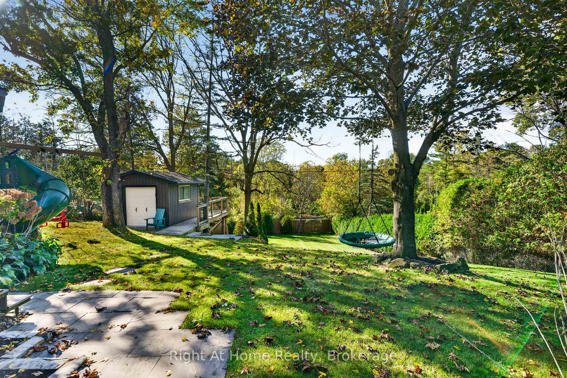 Photo 40 of 23 Laurendale Avenue, Hamilton, Waterdown — HOMEH