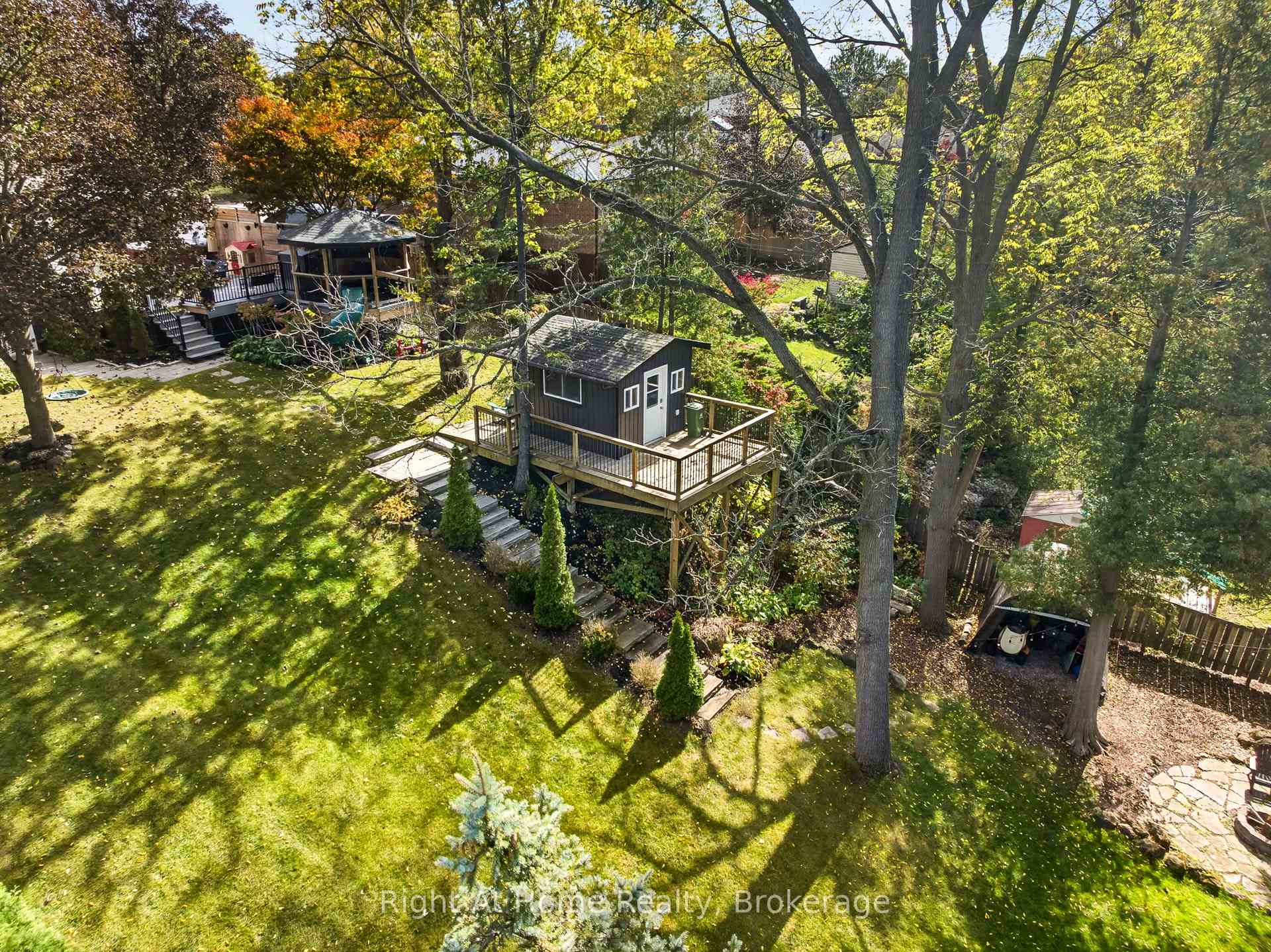 Photo 42 of 23 Laurendale Avenue, Hamilton, Waterdown — HOMEH
