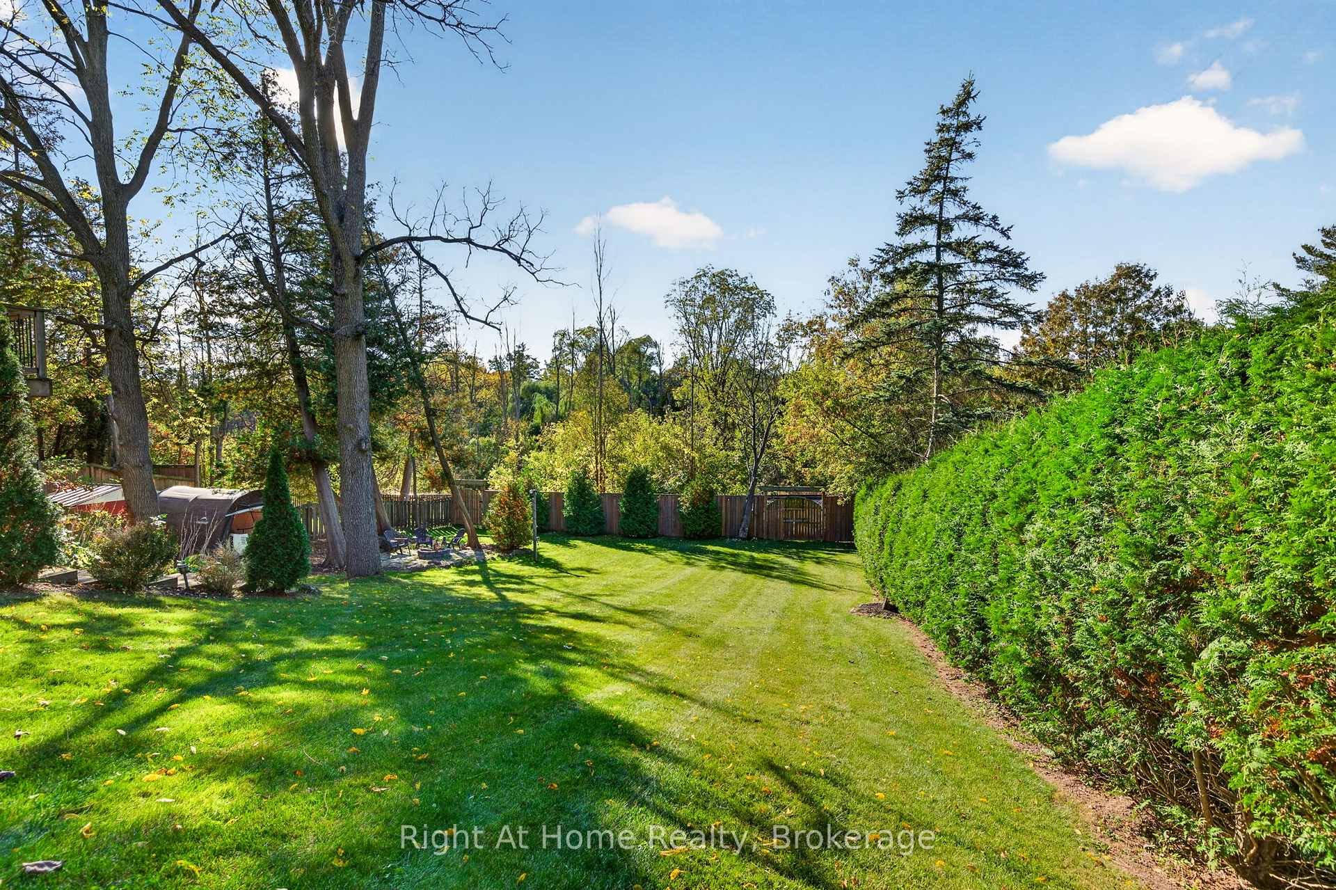 Photo 44 of 23 Laurendale Avenue, Hamilton, Waterdown — HOMEH