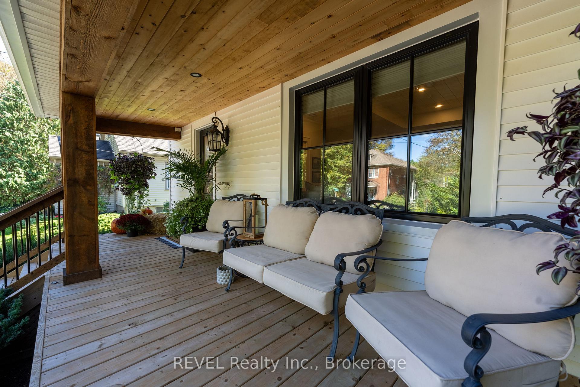 Photo 6 of 6 Elm Avenue, Pelham, Fonthill — HOMEH