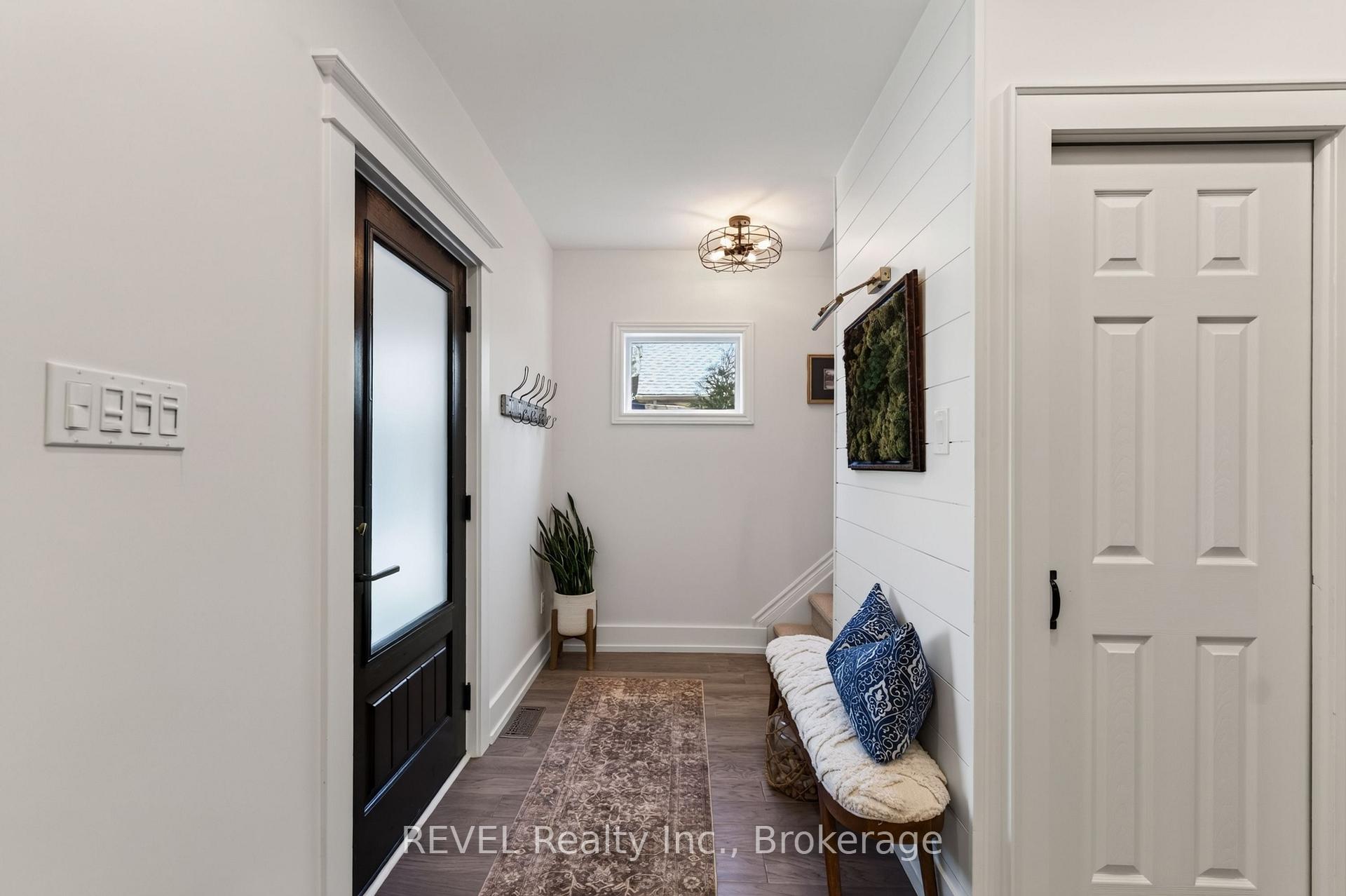 Photo 11 of 6 Elm Avenue, Pelham, Fonthill — HOMEH