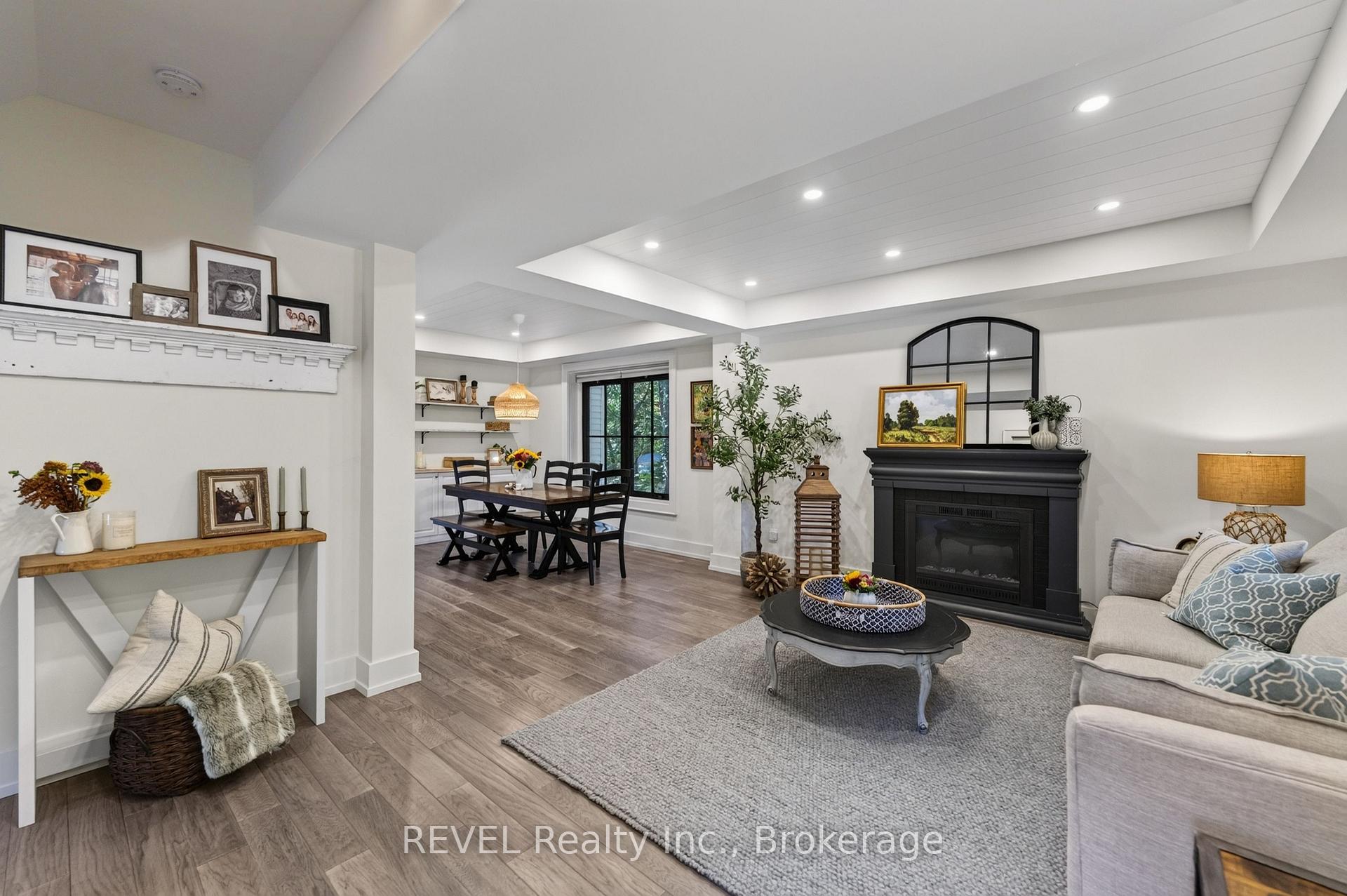 Photo 12 of 6 Elm Avenue, Pelham, Fonthill — HOMEH