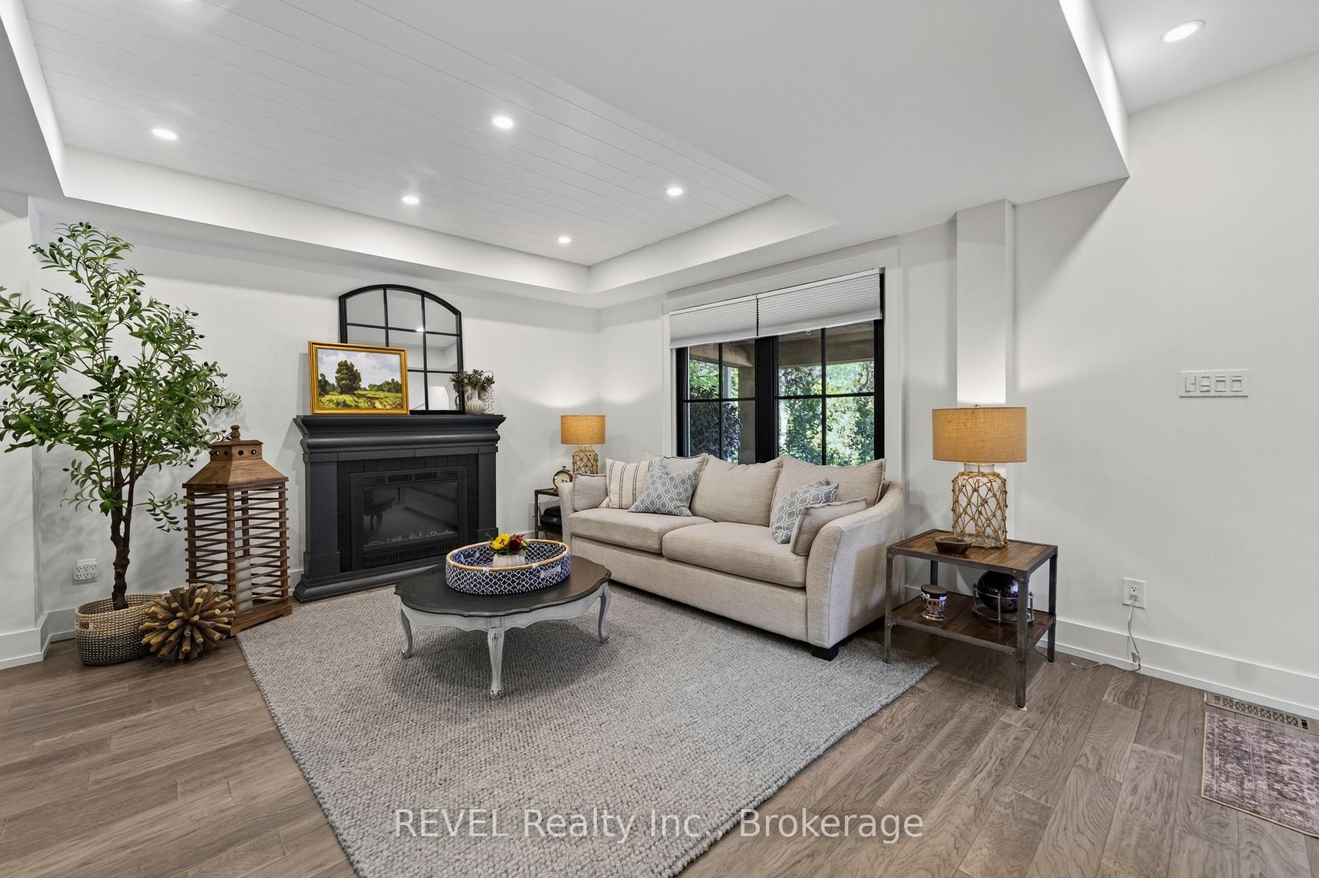 Photo 13 of 6 Elm Avenue, Pelham, Fonthill — HOMEH