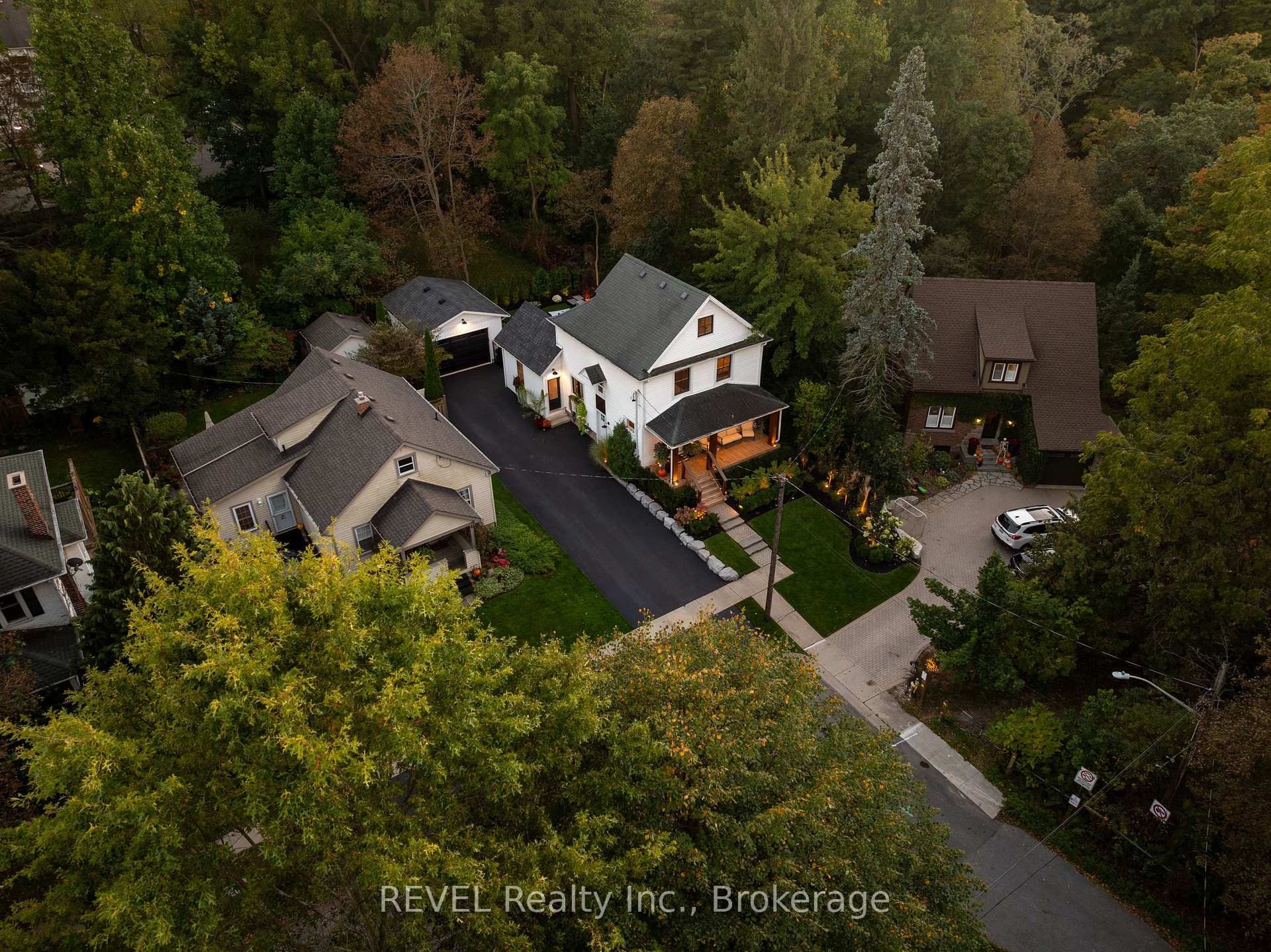 Photo 48 of 6 Elm Avenue, Pelham, Fonthill — HOMEH