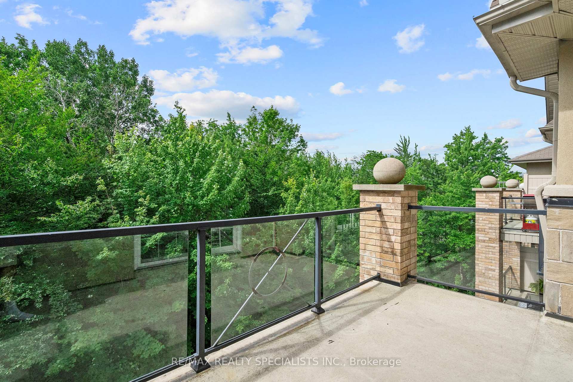 Photo 7 of Unit 408, 41 Ferndale Drive S, Barrie, Ardagh — HOMEH