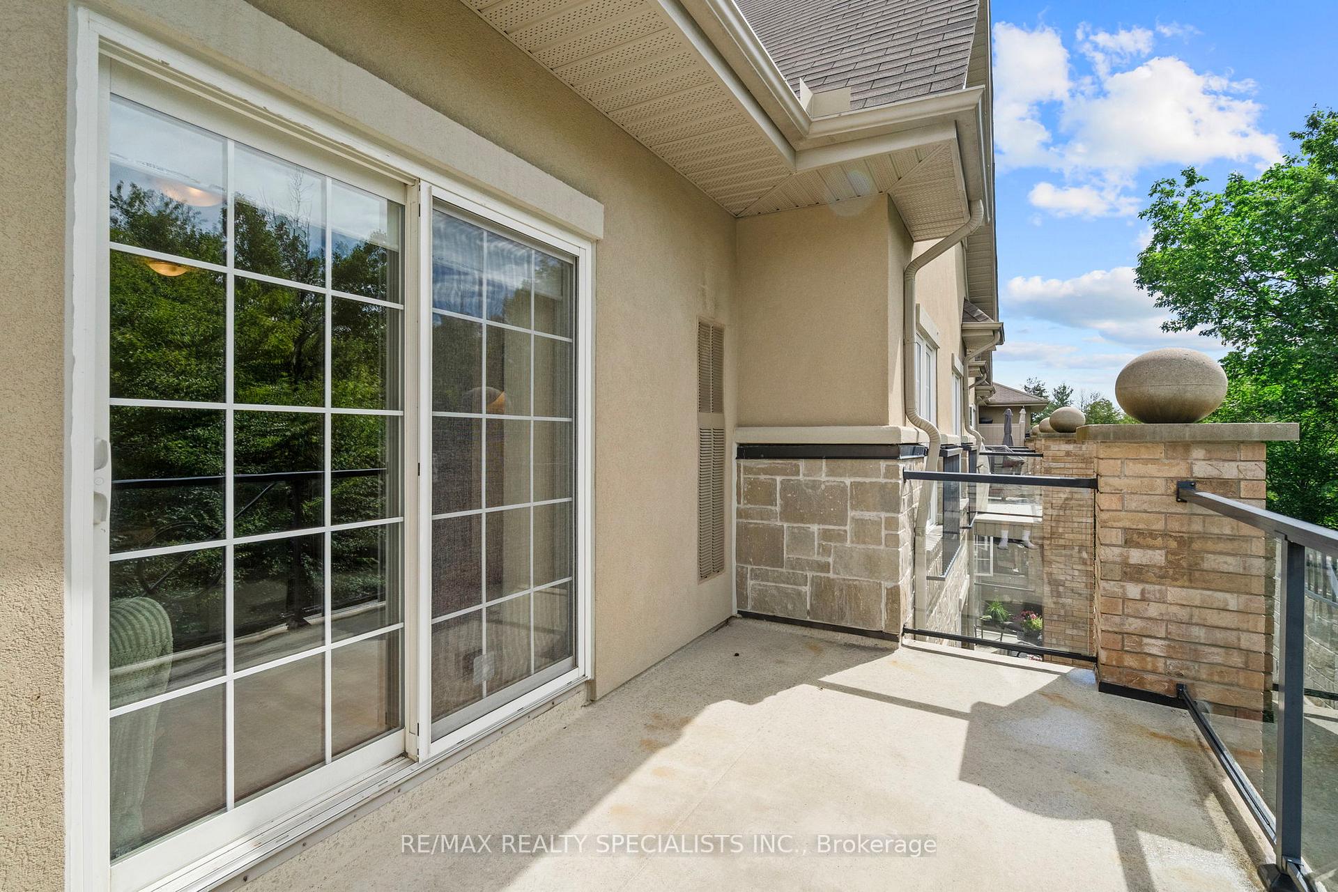 Photo 8 of Unit 408, 41 Ferndale Drive S, Barrie, Ardagh — HOMEH