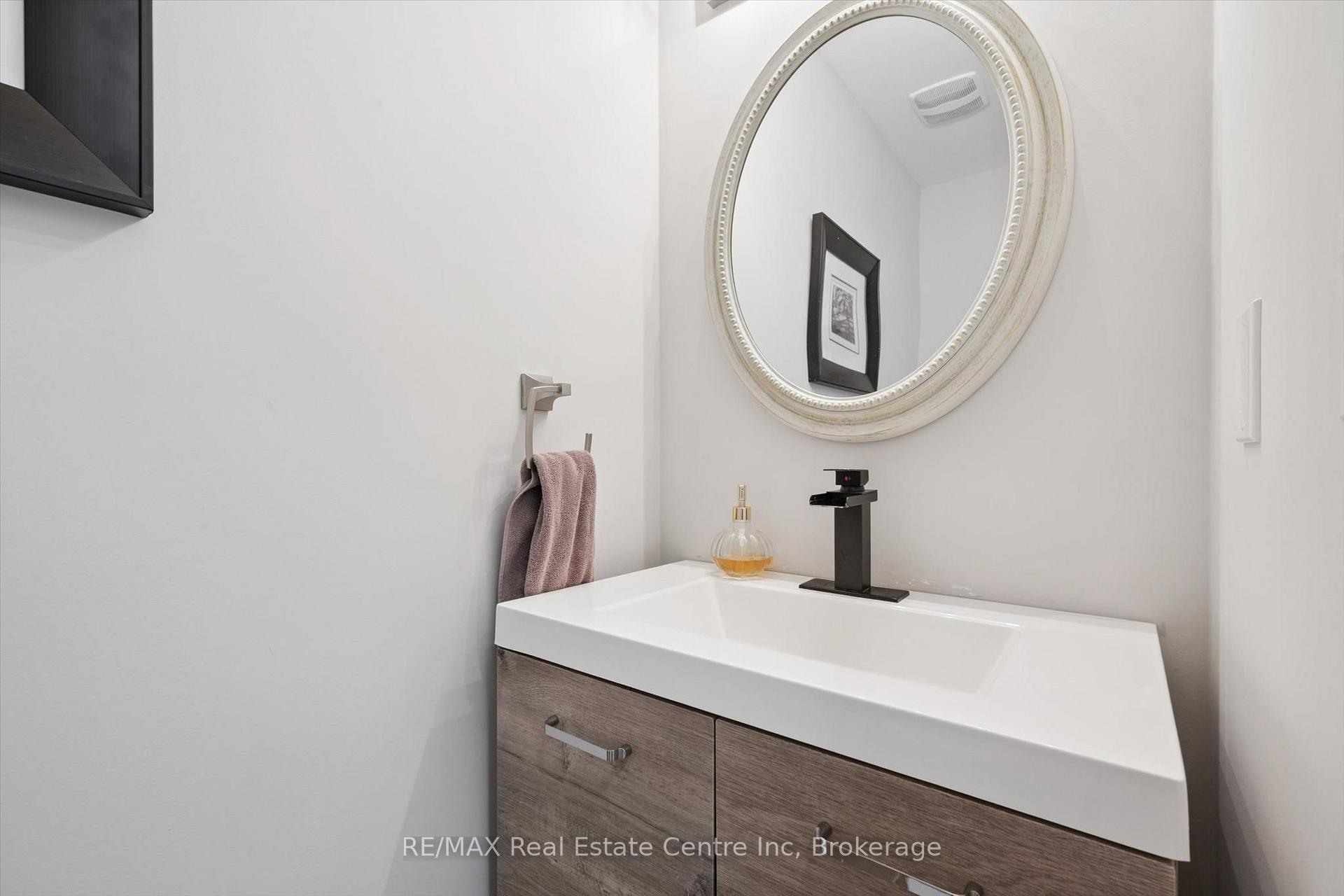 Photo 17 of 106 Ryan Street, Centre Wellington, Fergus — HOMEH