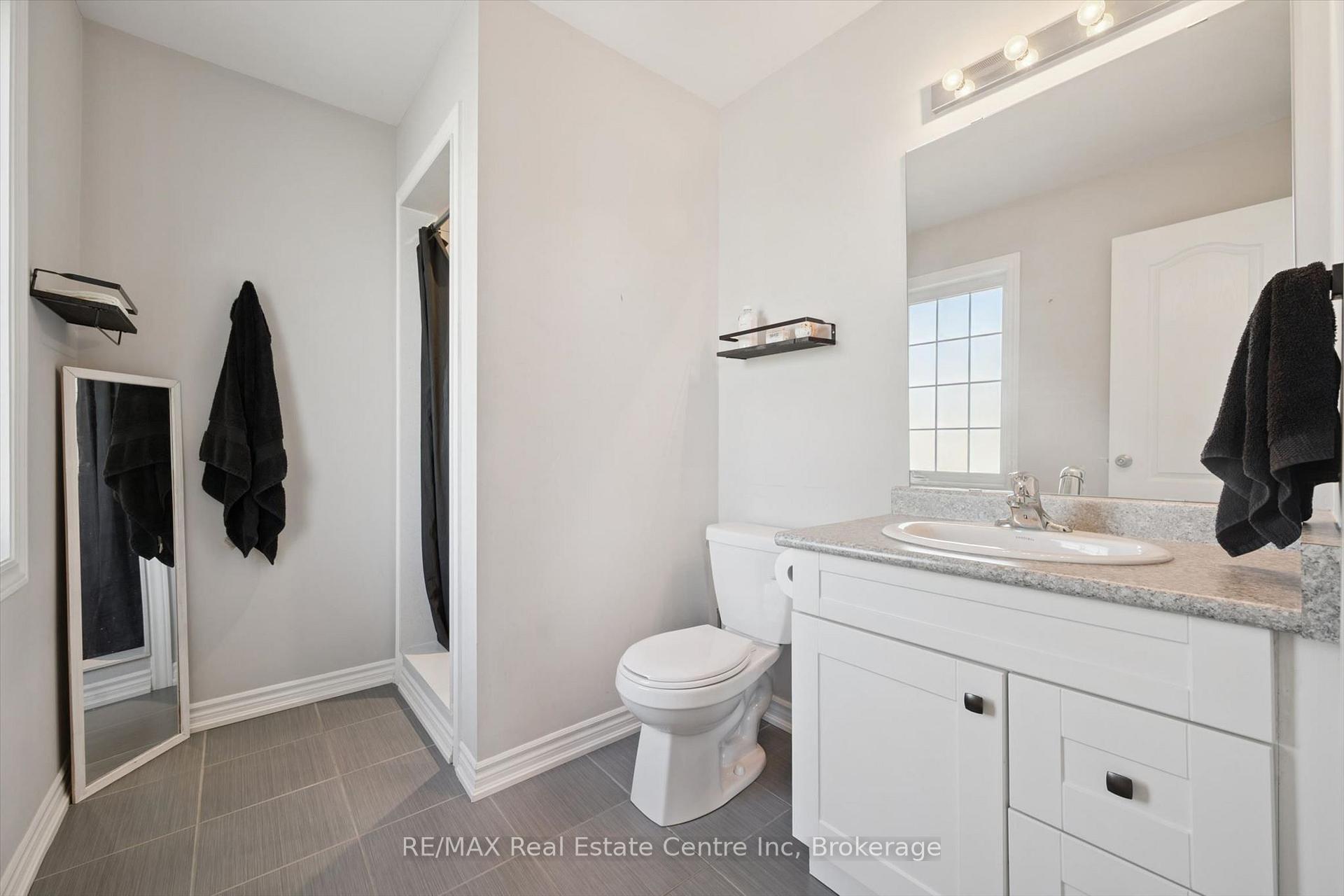 Photo 24 of 106 Ryan Street, Centre Wellington, Fergus — HOMEH