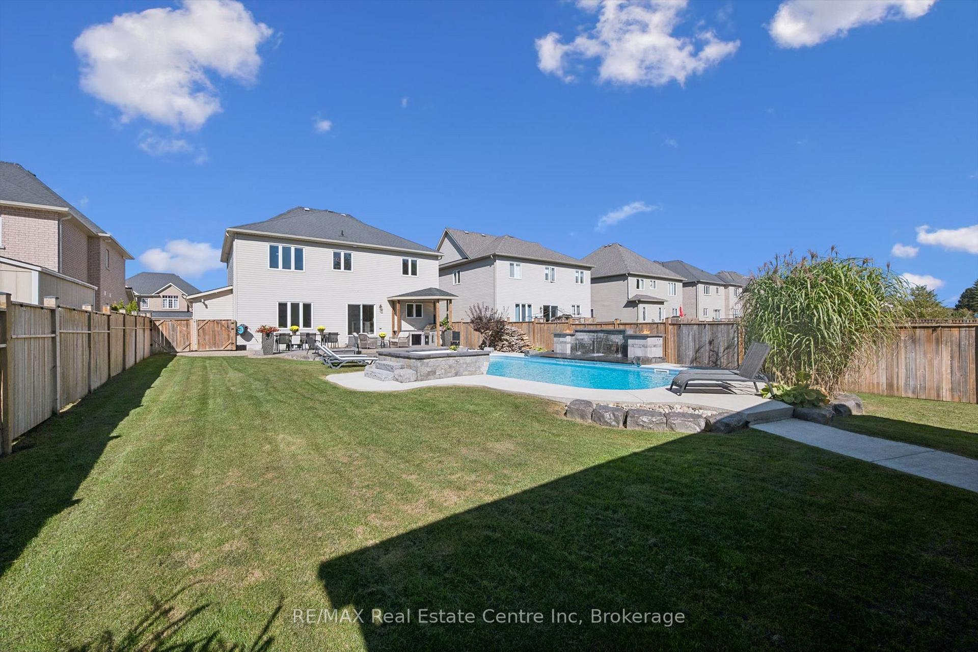 Photo 35 of 106 Ryan Street, Centre Wellington, Fergus — HOMEH