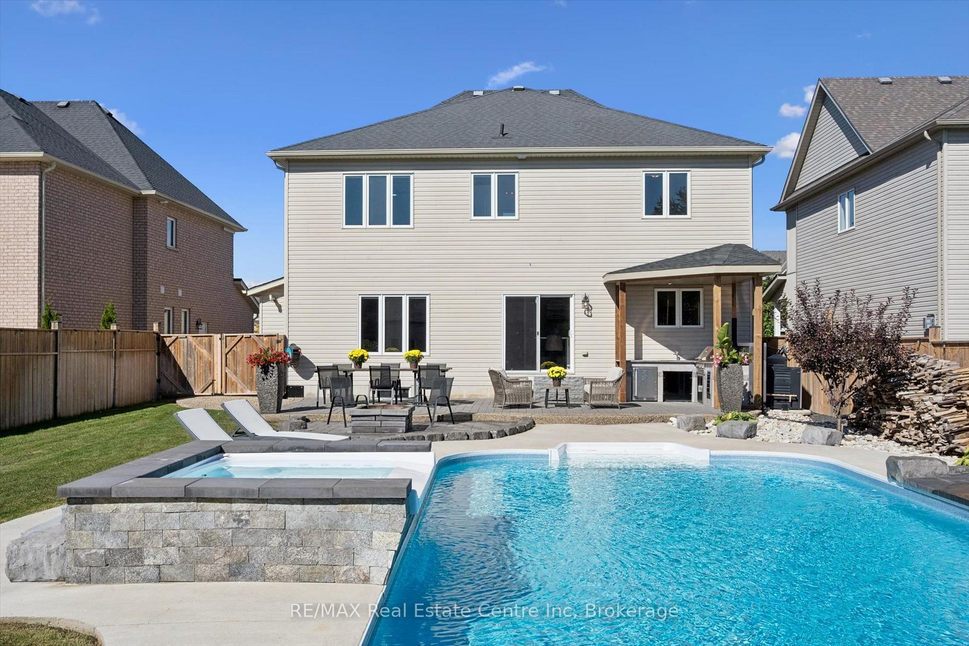 Photo 38 of 106 Ryan Street, Centre Wellington, Fergus — HOMEH