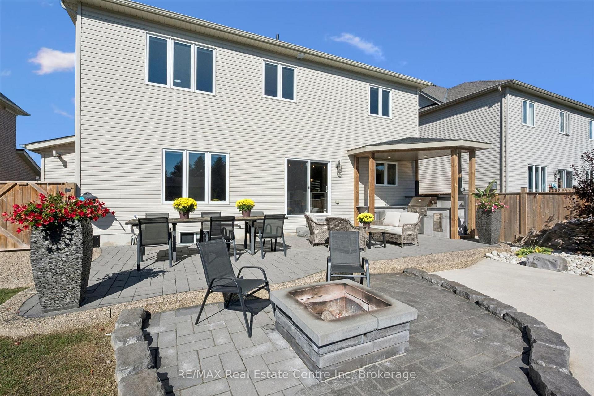 Photo 39 of 106 Ryan Street, Centre Wellington, Fergus — HOMEH