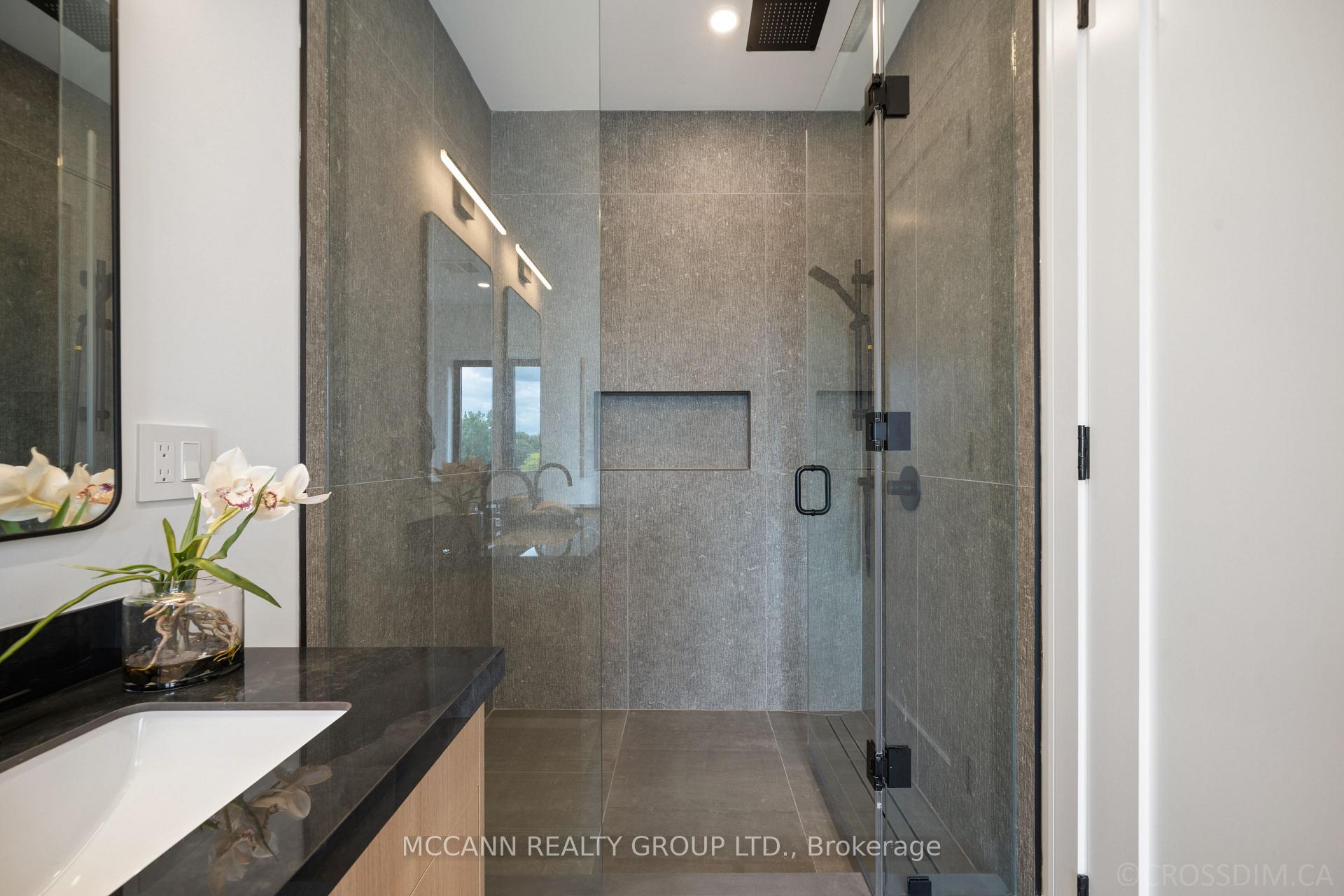 Photo 24 of 526 Westmount Avenue, Toronto, Oakwood Village — HOMEH