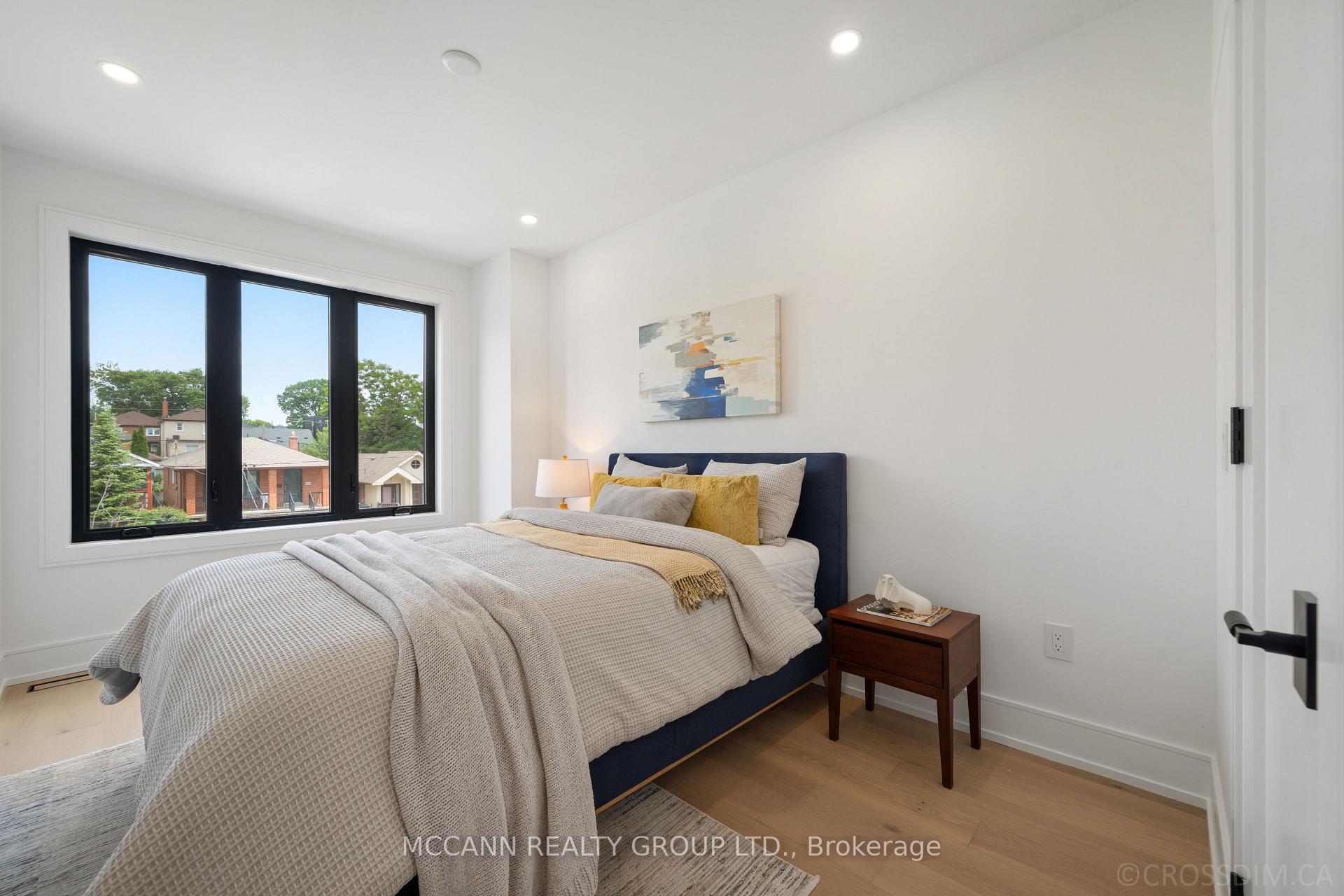 Photo 29 of 526 Westmount Avenue, Toronto, Oakwood Village — HOMEH