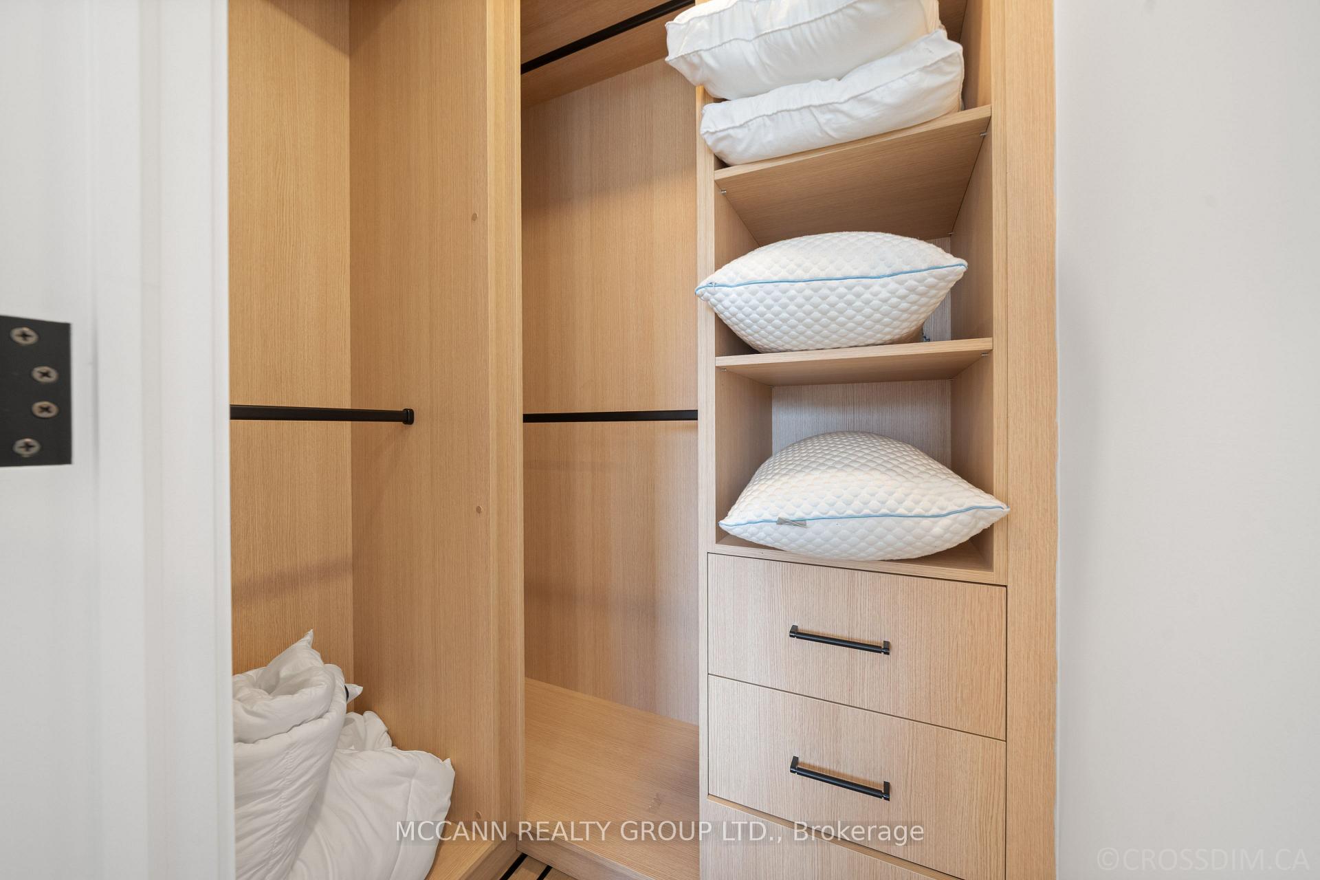 Photo 30 of 526 Westmount Avenue, Toronto, Oakwood Village — HOMEH
