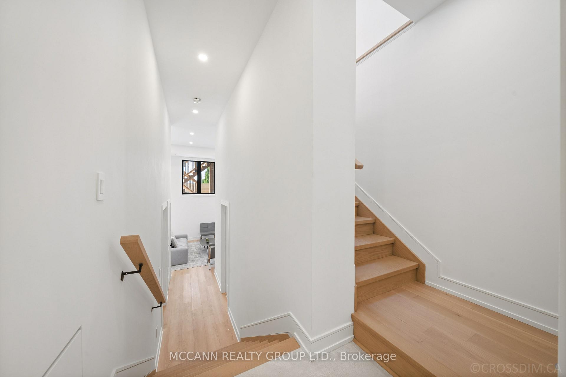 Photo 35 of 526 Westmount Avenue, Toronto, Oakwood Village — HOMEH