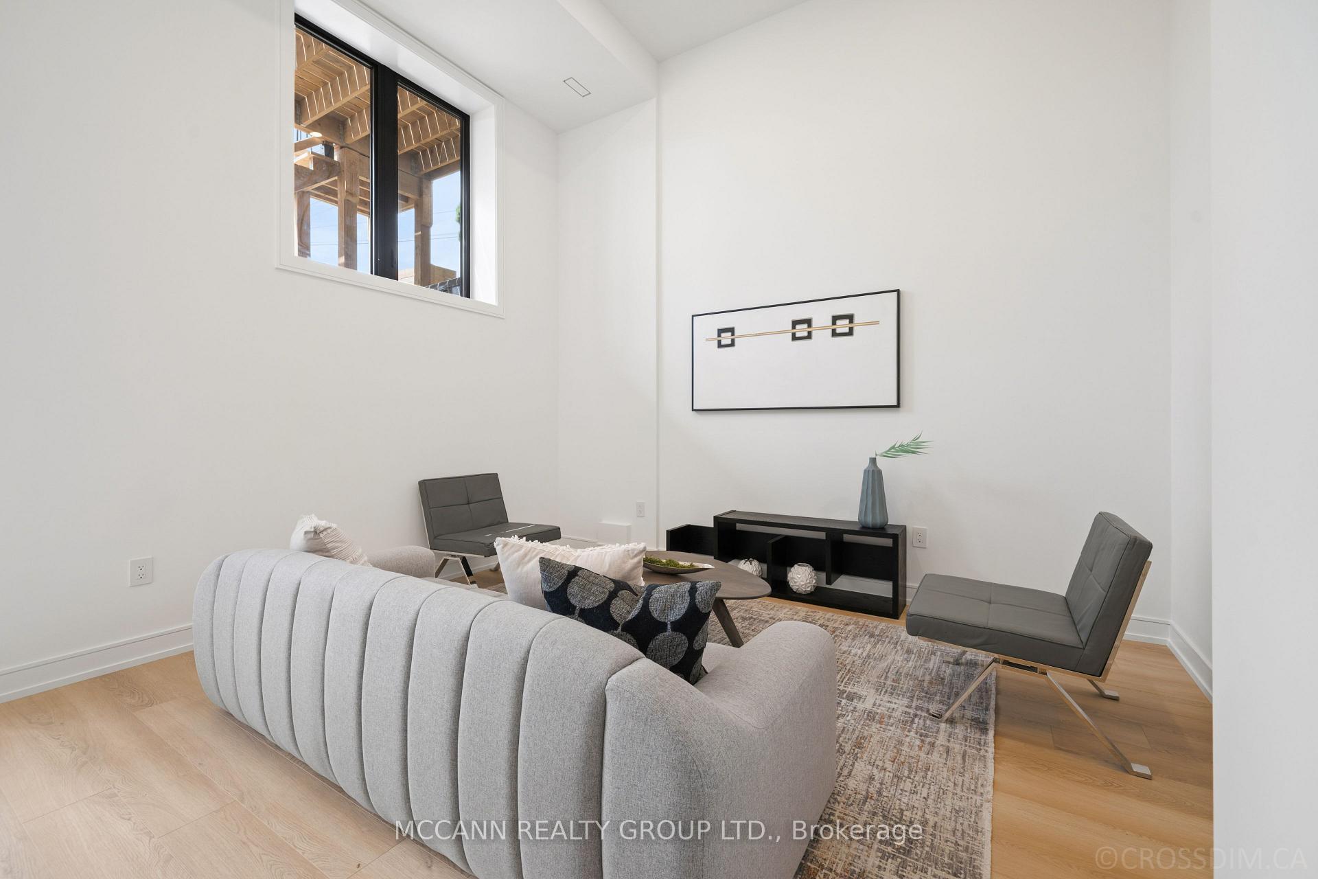 Photo 37 of 526 Westmount Avenue, Toronto, Oakwood Village — HOMEH
