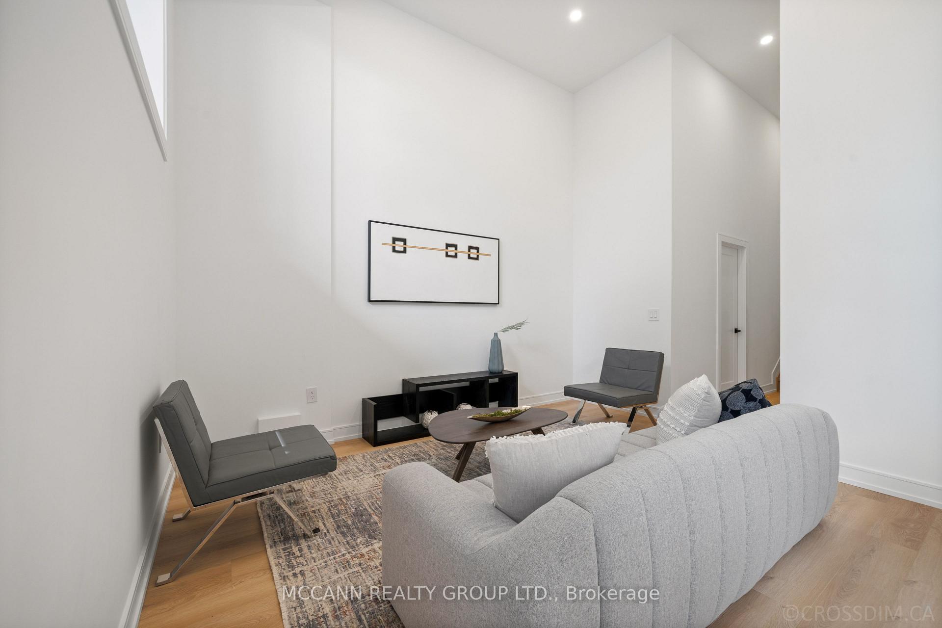 Photo 38 of 526 Westmount Avenue, Toronto, Oakwood Village — HOMEH