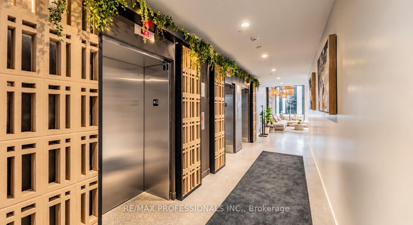 Photo 3 of Unit 1421, 10 Abeja Street, Vaughan, Concord — HOMEH