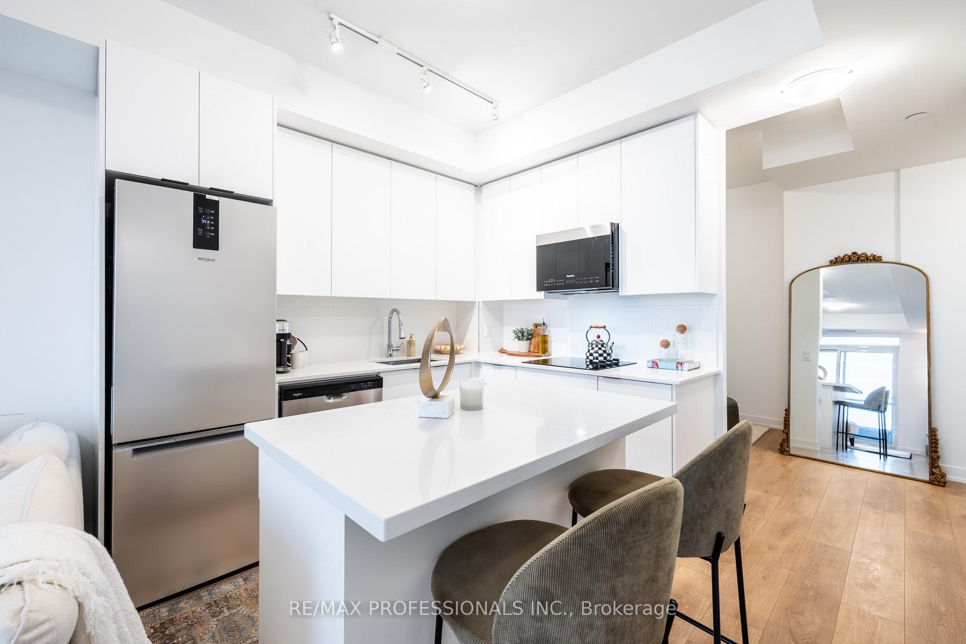 Photo 6 of Unit 1421, 10 Abeja Street, Vaughan, Concord — HOMEH