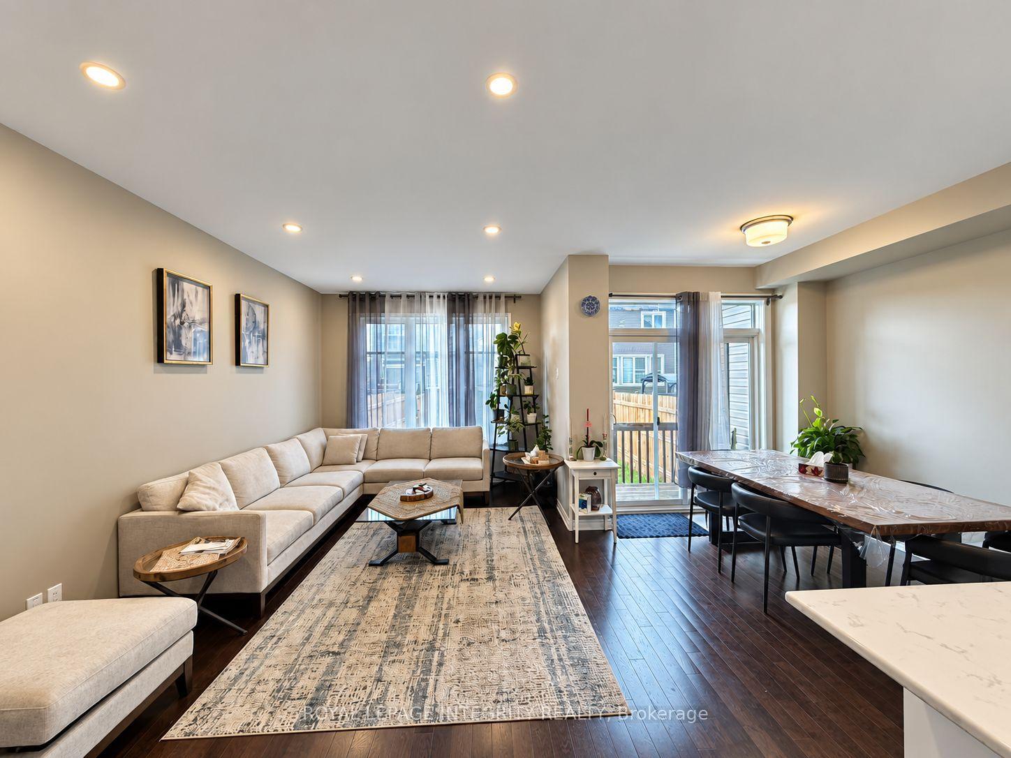 Photo 12 of 383 Warmstone Drive, Ottawa, Stittsville (North) — HOMEH