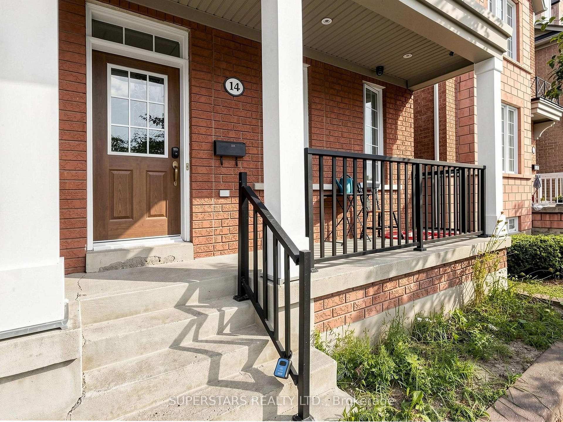 Photo 4 of 14 Bowsfield Road, North York, York University Heights — HOMEH