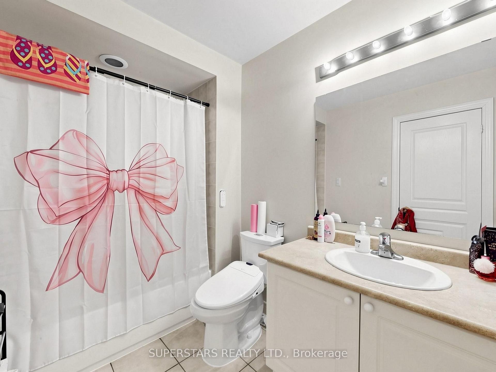 Photo 27 of 14 Bowsfield Road, North York, York University Heights — HOMEH