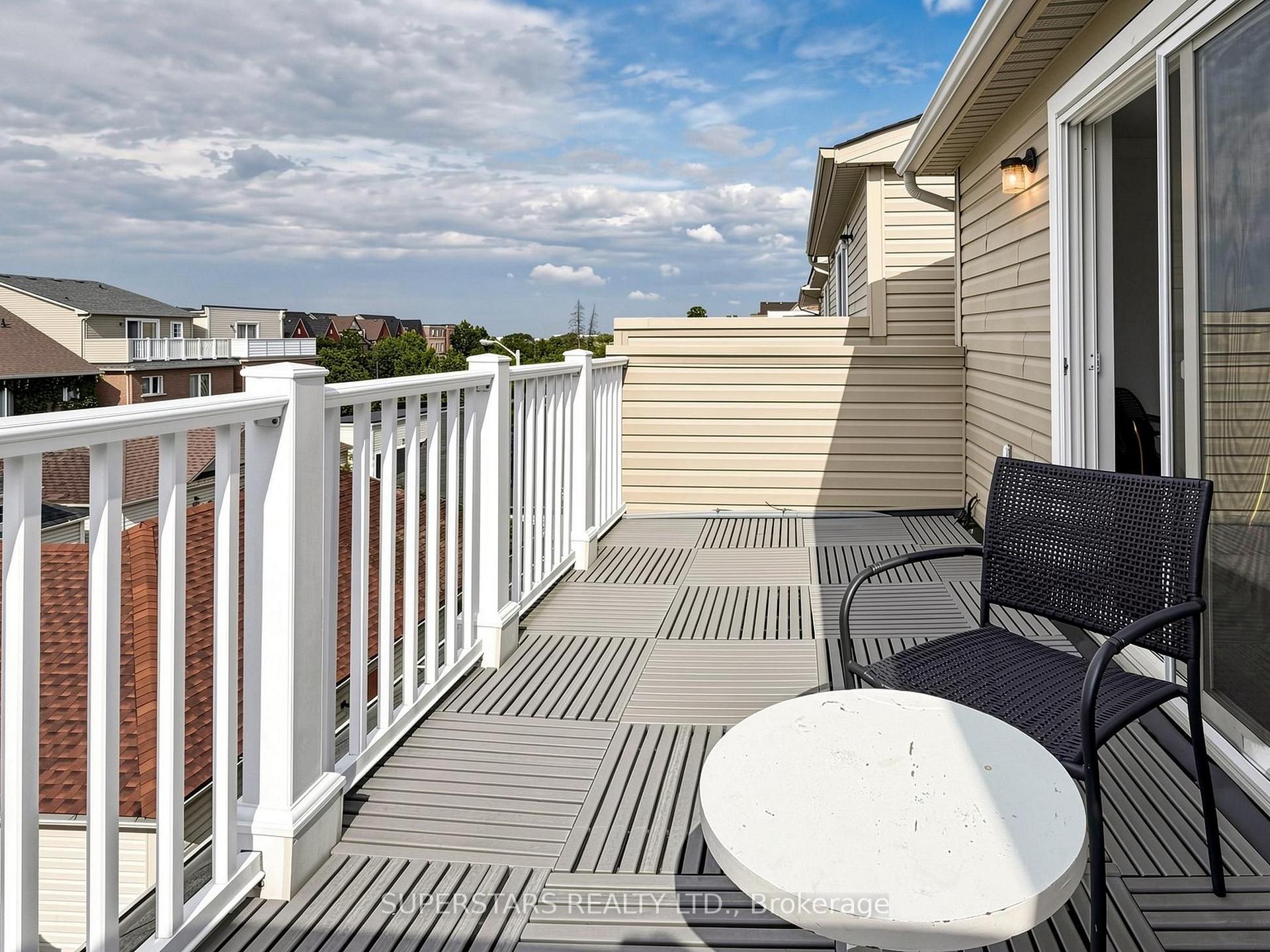 Photo 30 of 14 Bowsfield Road, North York, York University Heights — HOMEH