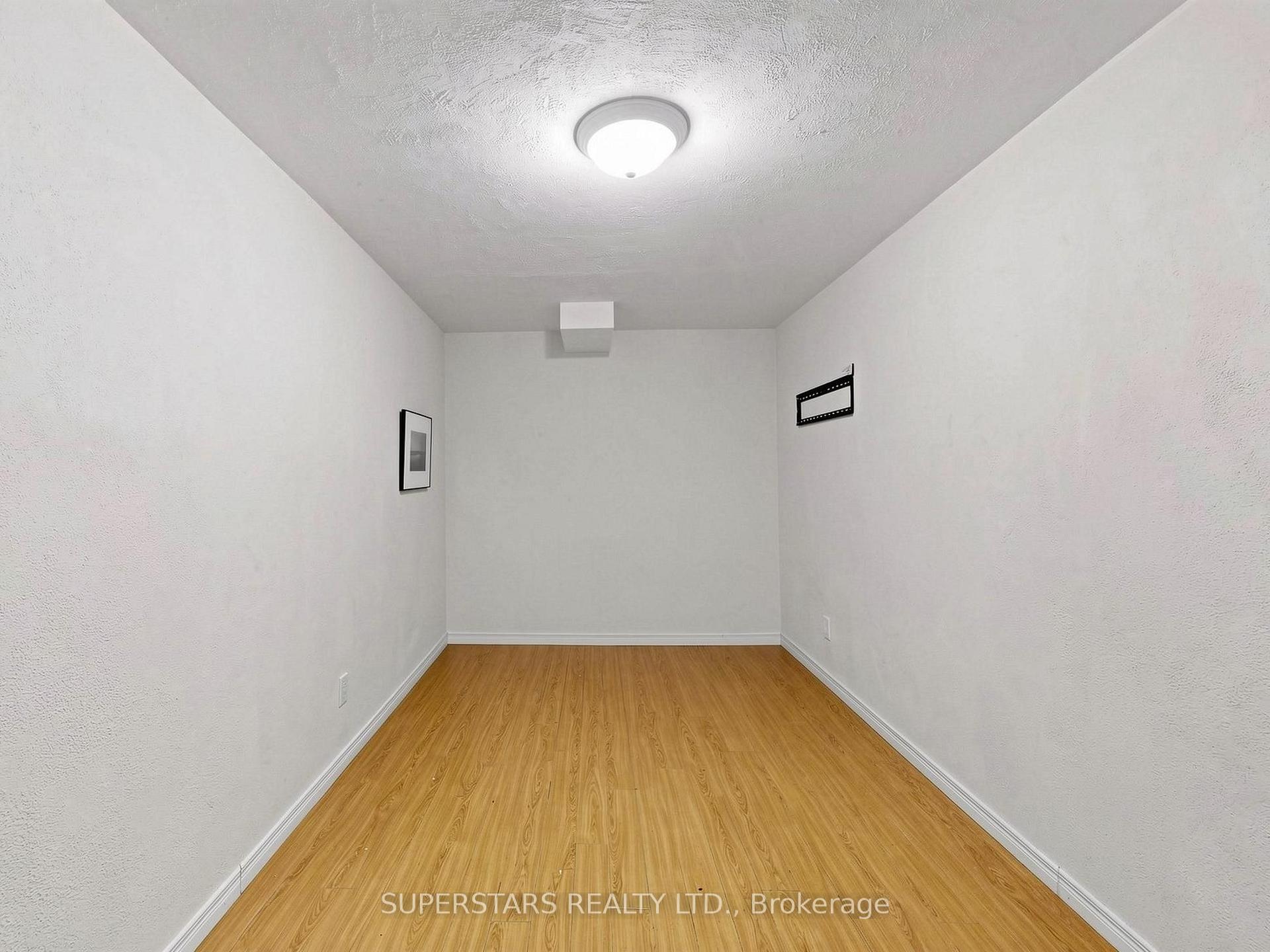 Photo 41 of 14 Bowsfield Road, North York, York University Heights — HOMEH