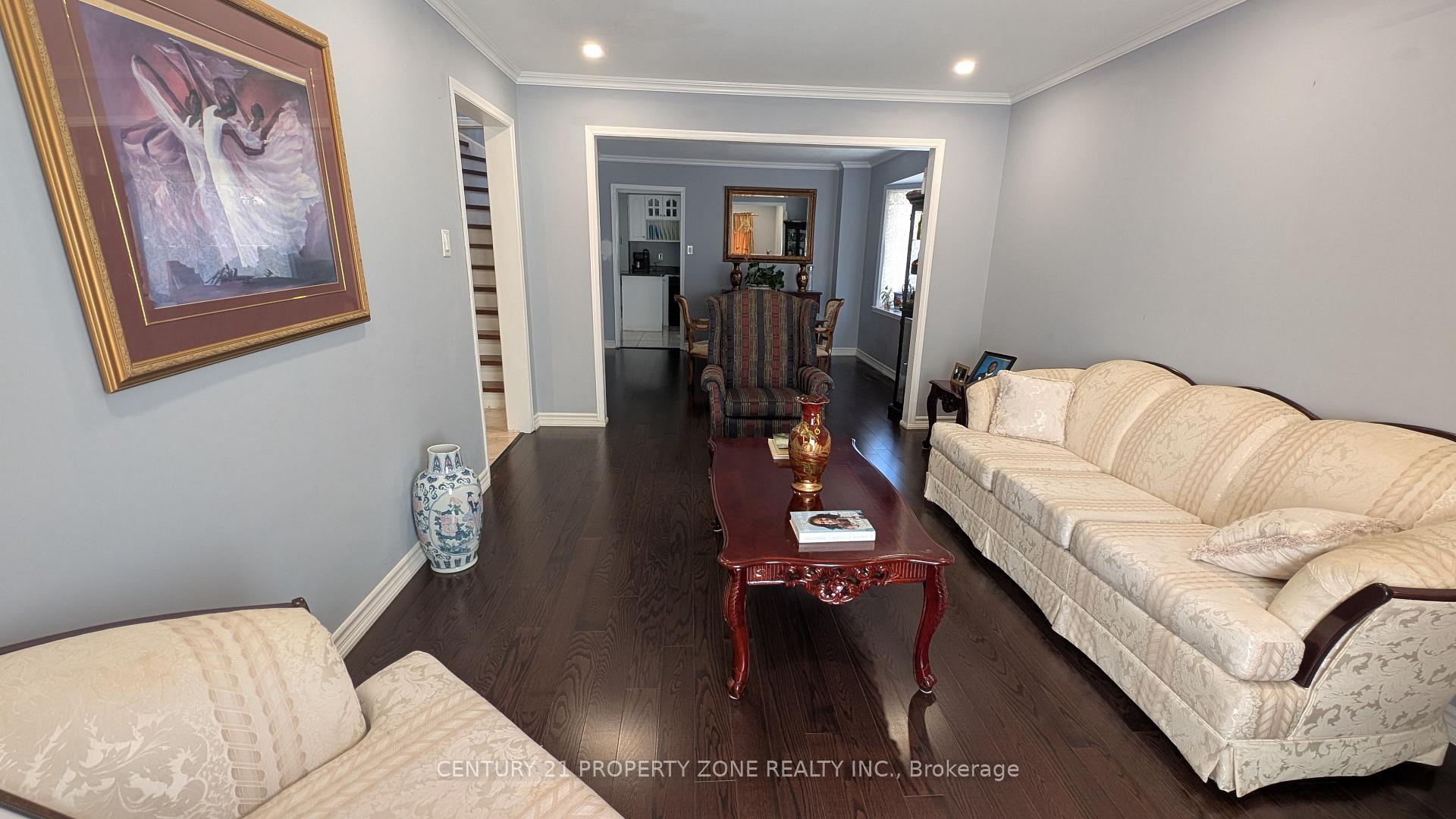Photo 6 of 9 Corkett Drive, Brampton, Northwood Park — HOMEH