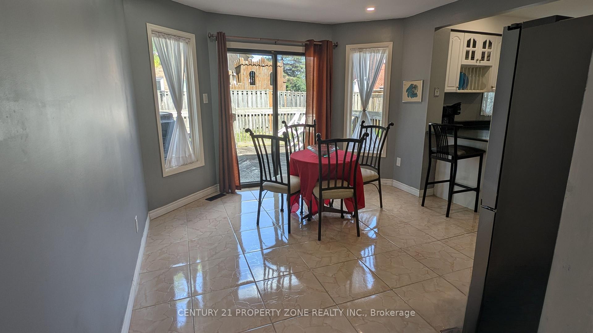 Photo 7 of 9 Corkett Drive, Brampton, Northwood Park — HOMEH