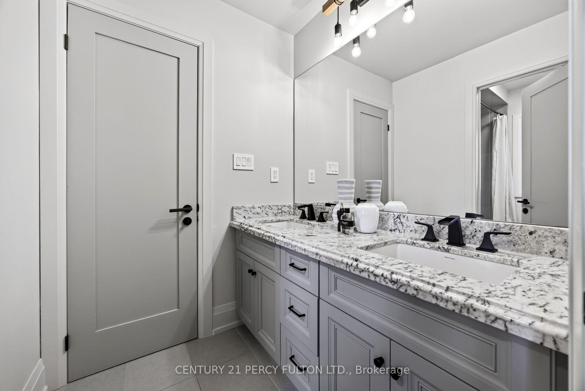 Photo 34 of 82 Bridlewood Boulevard, Whitby, Rolling Acres — HOMEH