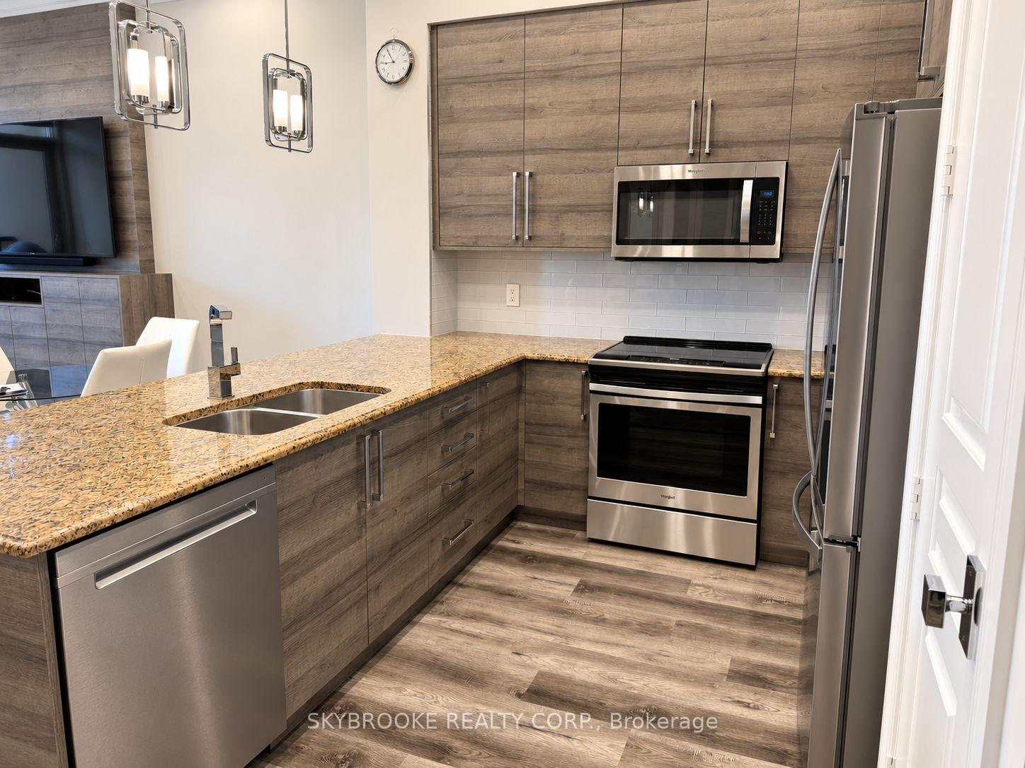 Photo 2 of Unit 108, 9245 Jane Street, Vaughan, Maple — HOMEH