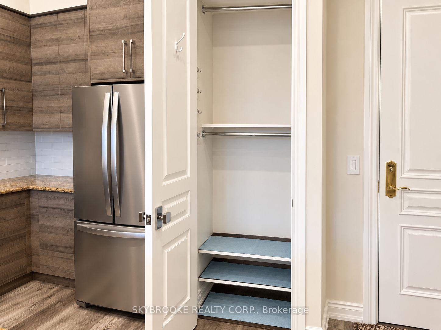 Photo 4 of Unit 108, 9245 Jane Street, Vaughan, Maple — HOMEH