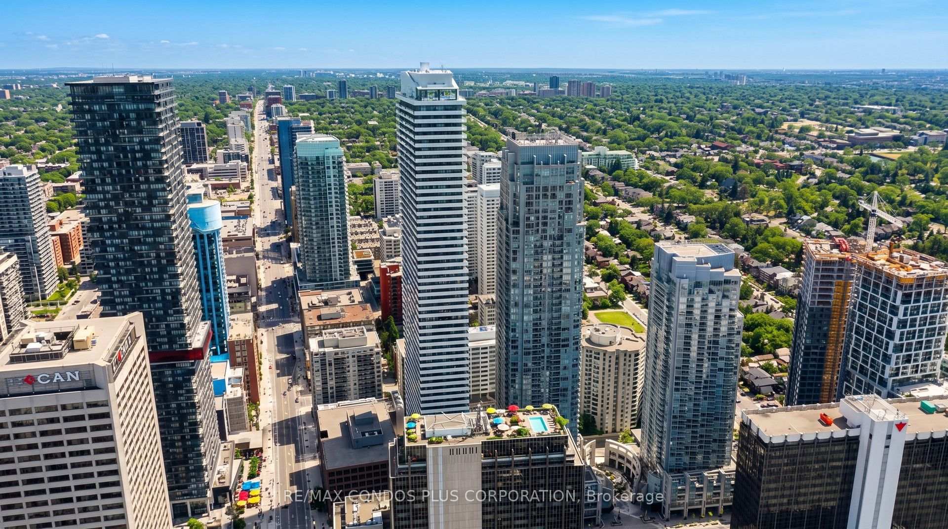 Photo 5 of Unit 506, 2221 Yonge Street, Toronto, Mount Pleasant West — HOMEH