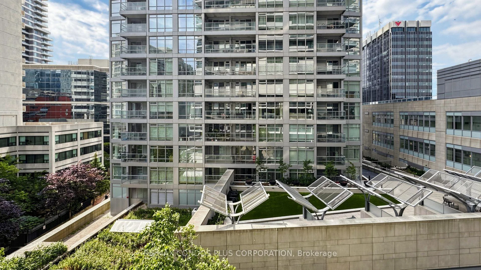 Photo 19 of Unit 506, 2221 Yonge Street, Toronto, Mount Pleasant West — HOMEH