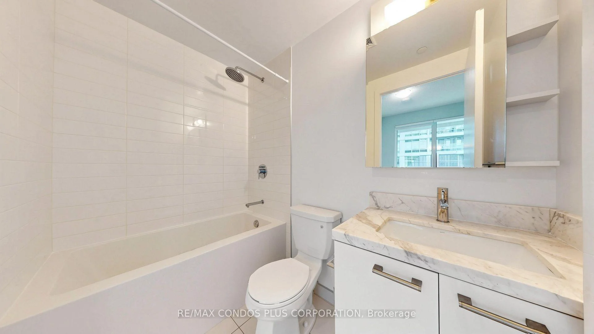 Photo 27 of Unit 506, 2221 Yonge Street, Toronto, Mount Pleasant West — HOMEH